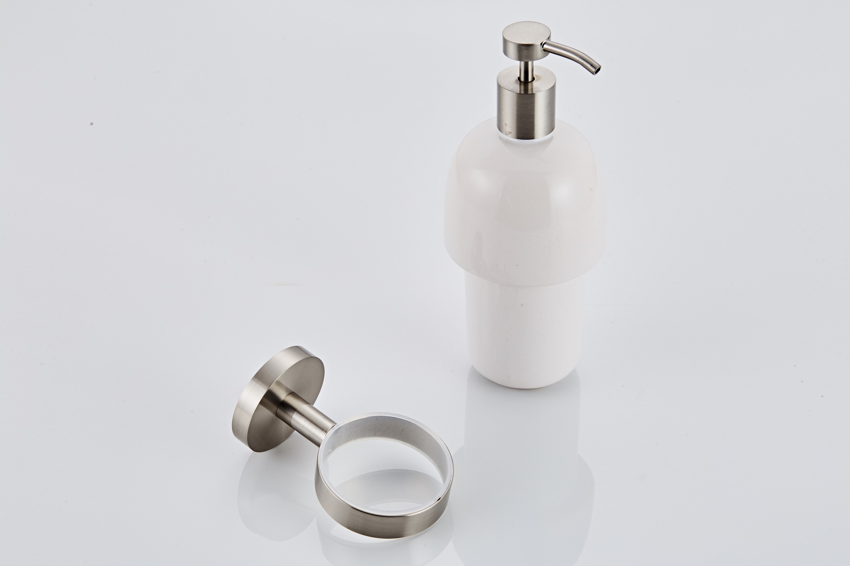 Saniclear Exclusive zeepdispenser RVS look