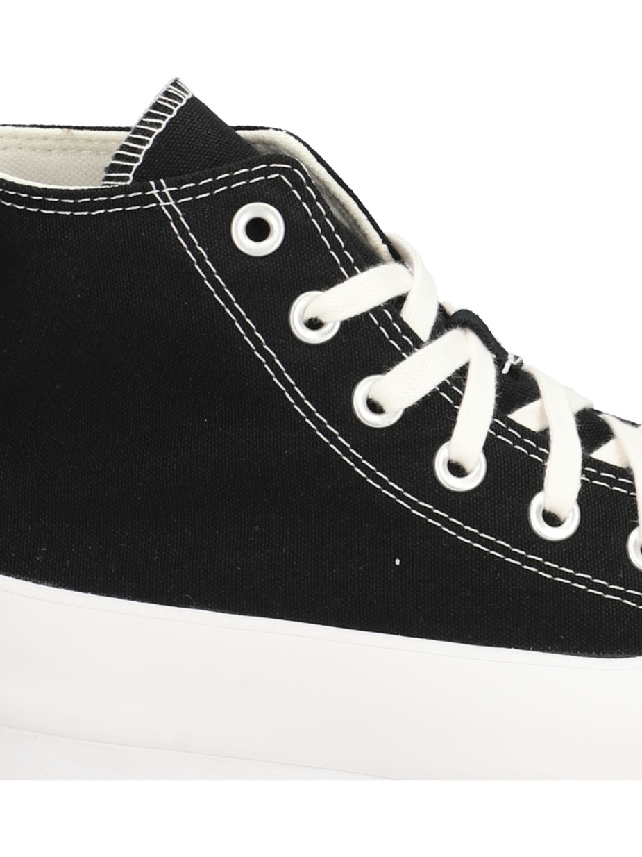 CHUCK TAYLOR ALL STAR LUGGED 2.0