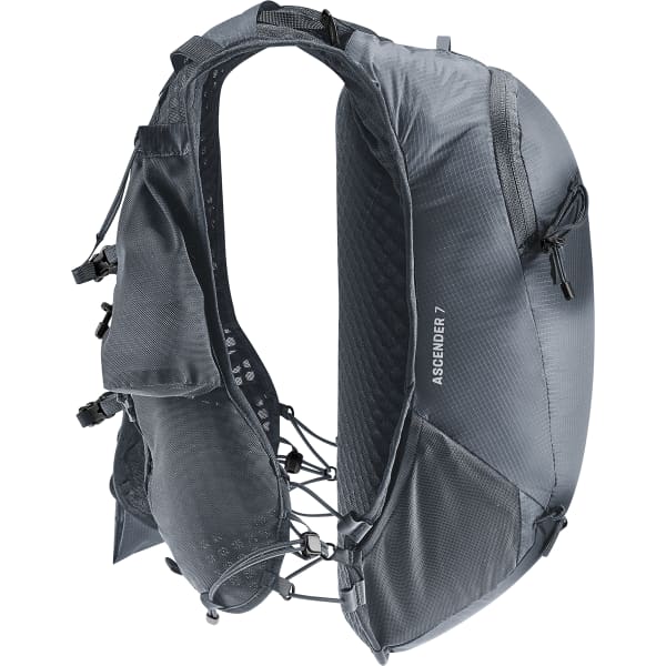 Sac trail DEUTER ASCENDER 7 BLACK
