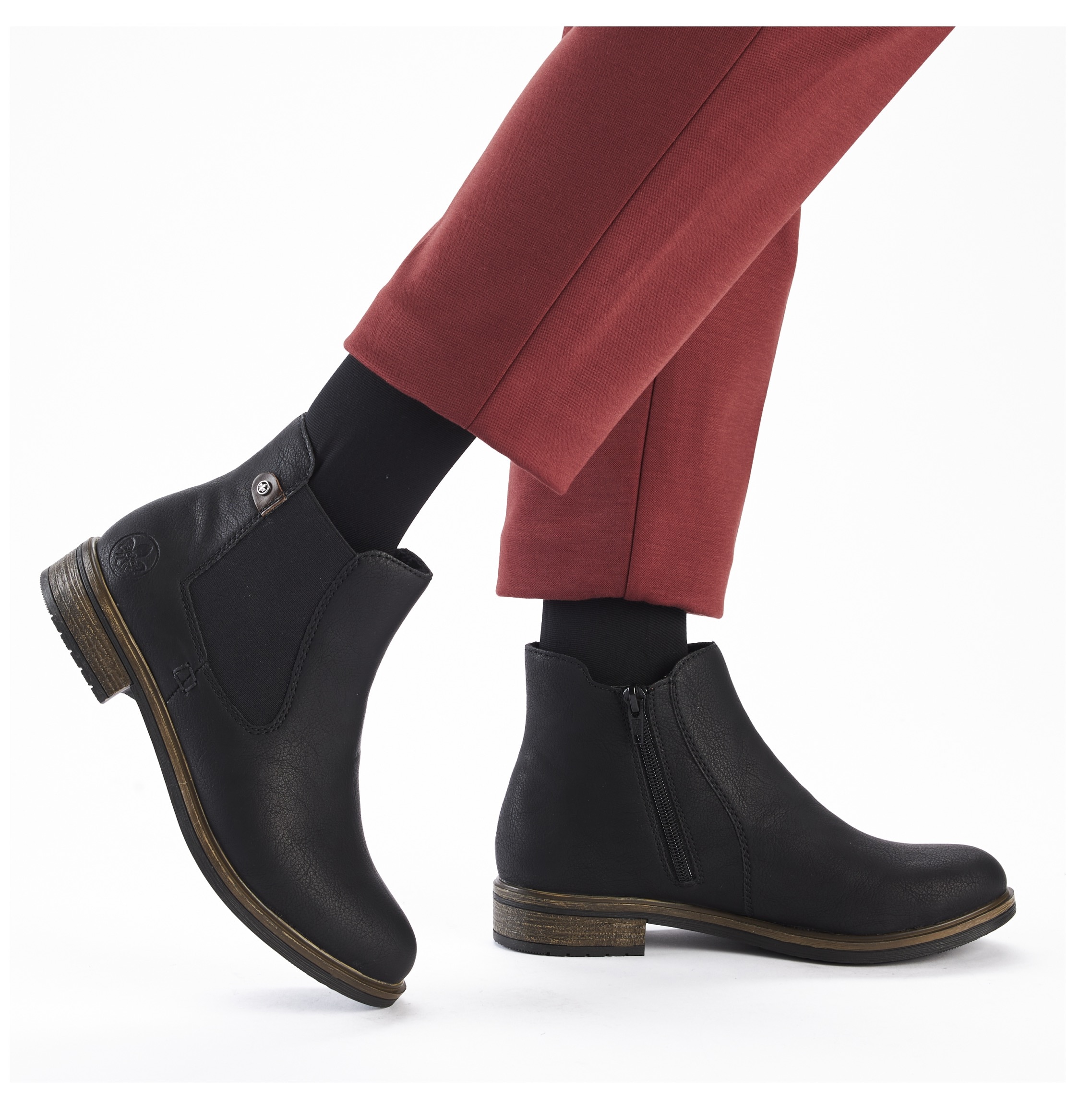 Rieker Chelseaboots  , Schlupfboots, Stiefelette, Blockabsatz, mit wärmendem Textilfutter