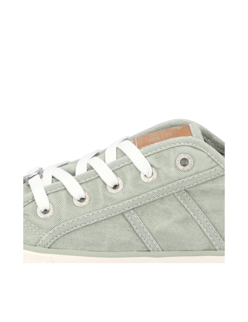 Canvas Sneaker