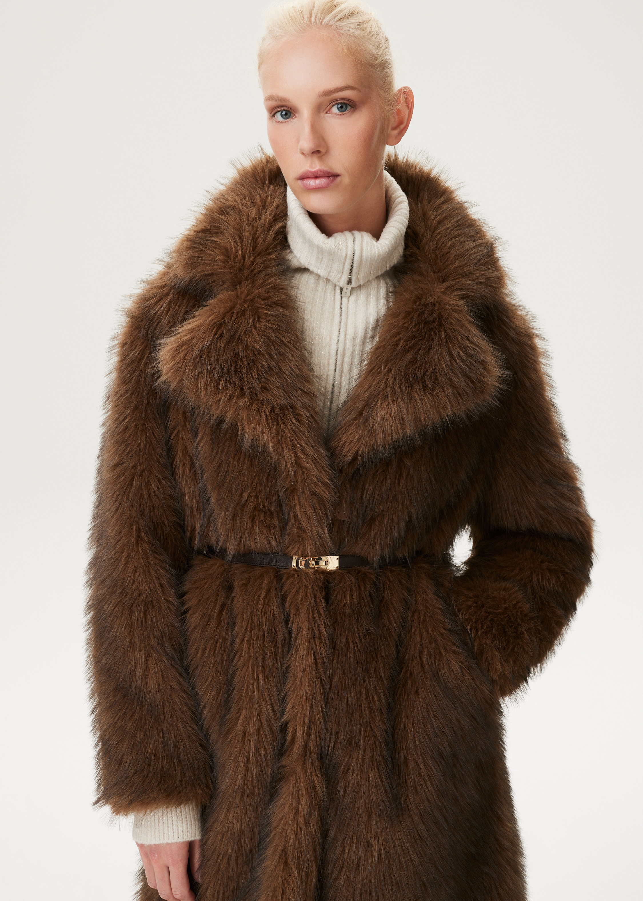 Lange faux fur jas