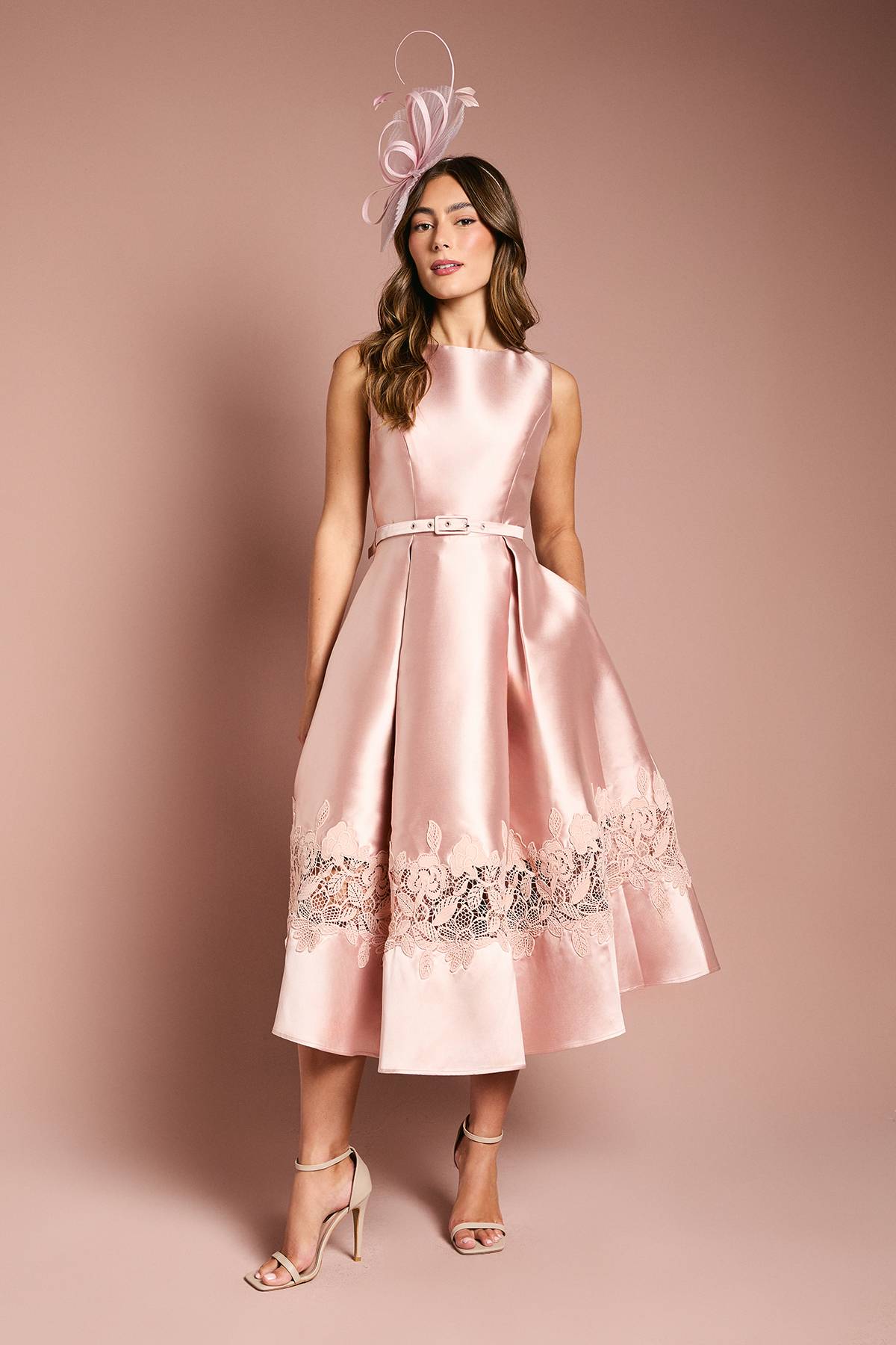 Coast Robe Midi Sans Manches En Sergé Avec Finition Dentelle Et Ceinture