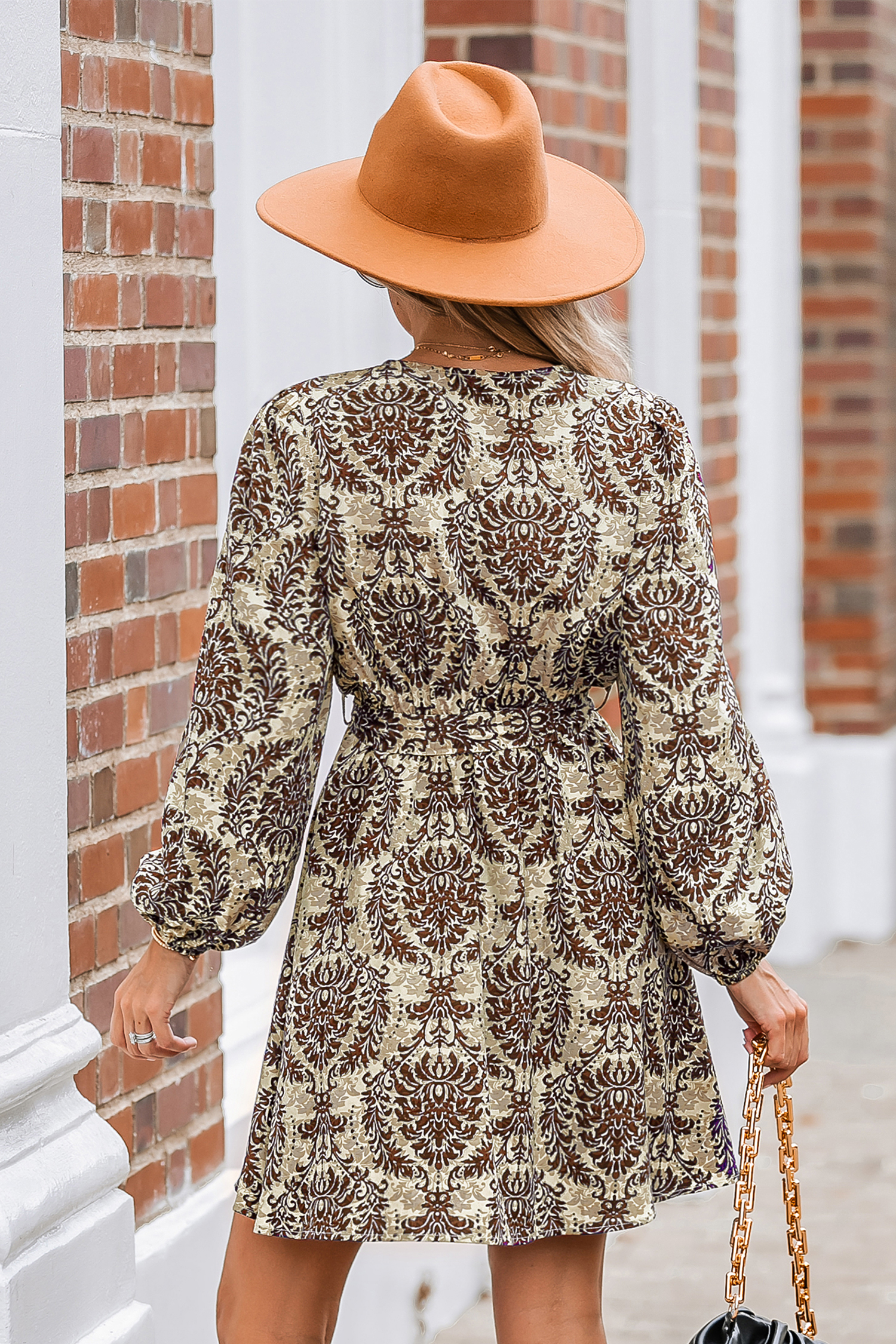 Robe mini à imprimé paisley avec ceinture