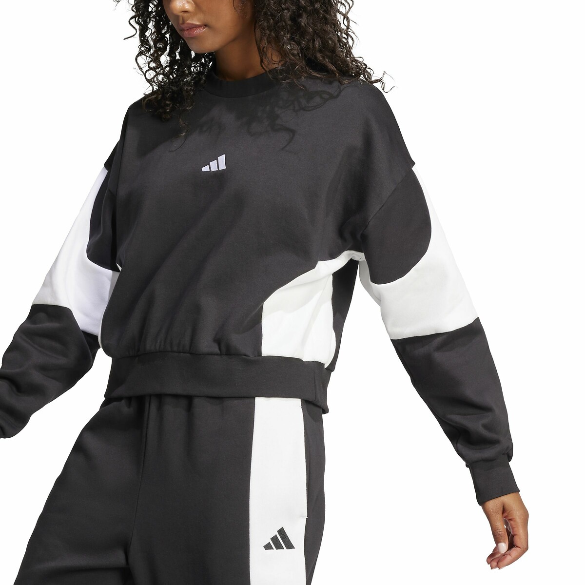 ROUPAS ESPORTIVAS ADIDAS<br>Conjunto de treino Lazydays