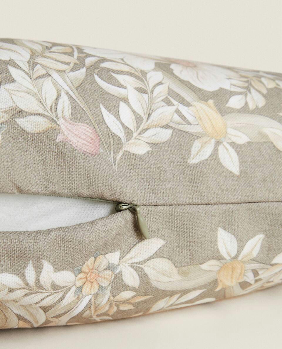 CAPA DE ALMOFADA COM ESTAMPA FLORAL