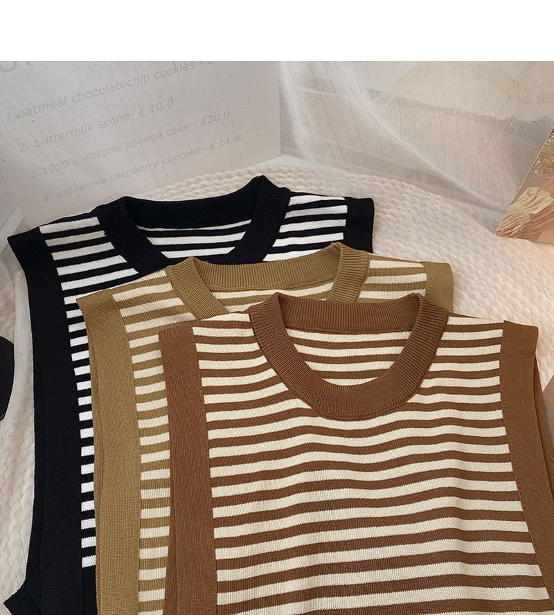 DIYI - Gestreept vest met ronde hals en vetersluiting