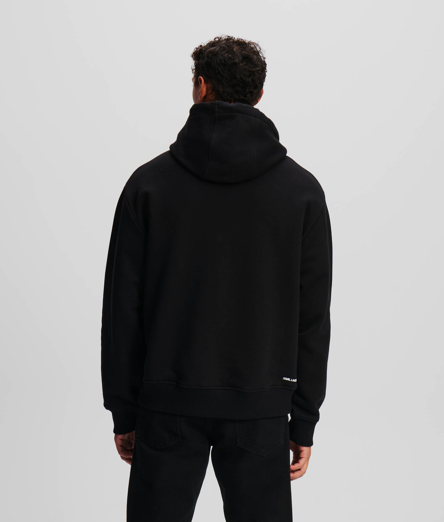 SWEAT À CAPUCHE AVEC PASSEPOIL RÉFLÉCHISSANT