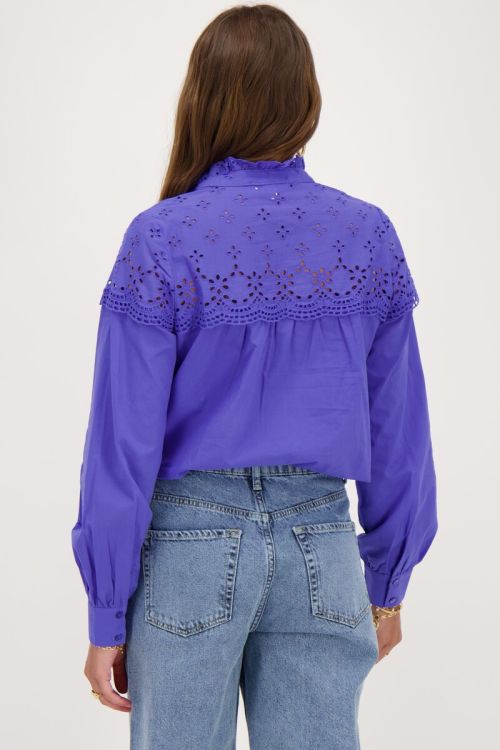Paarse blouse met embroidery en ruffle kraag