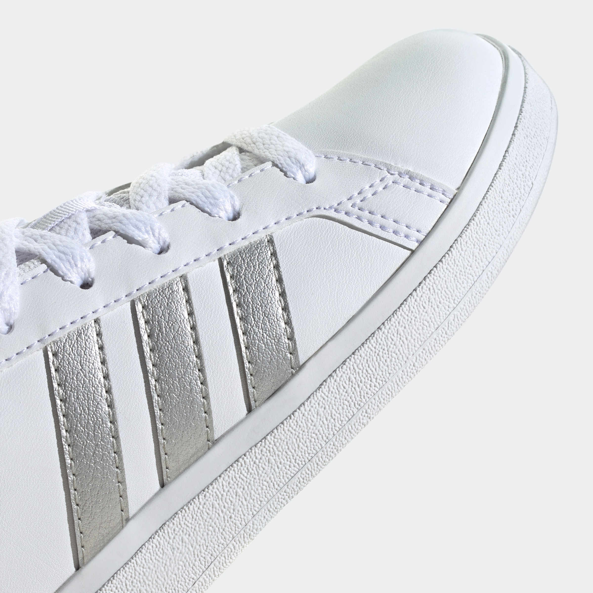 adidas Sportswear Sneaker »GRAND COURT LIFESTYLE TENNIS LACE-UP«  Design auf den Spuren des adidas Superstar
