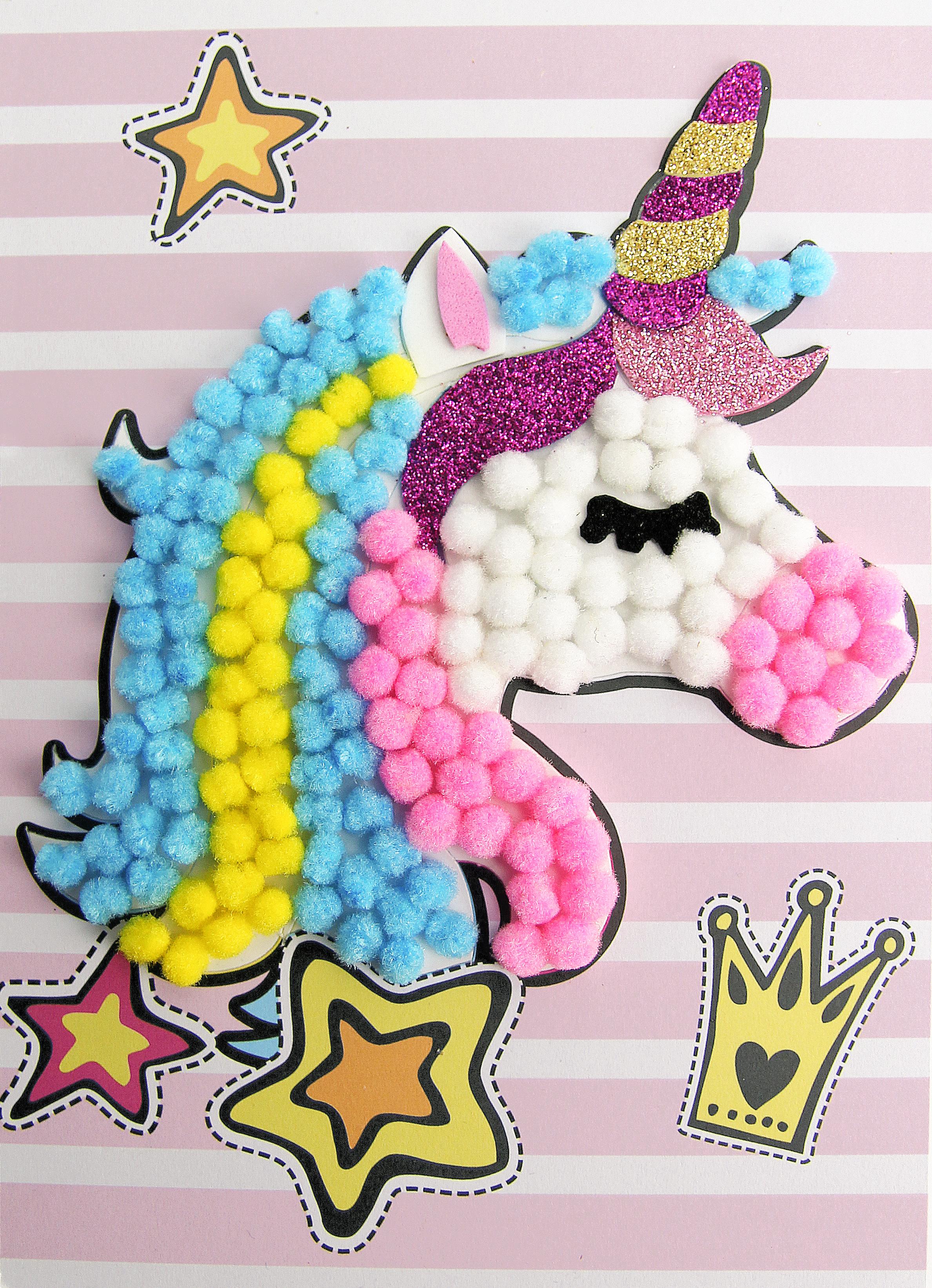 JE CREE MON TABLEAU EN POMPONS LICORNE 15 X 21 CM