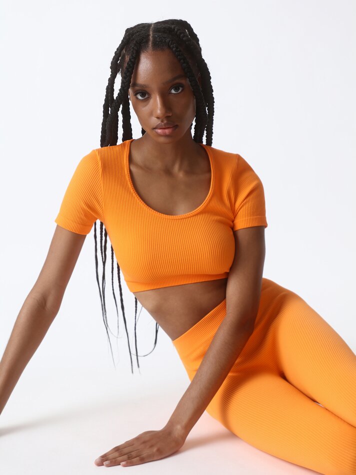 Camiseta cropped sem costura - Laranja