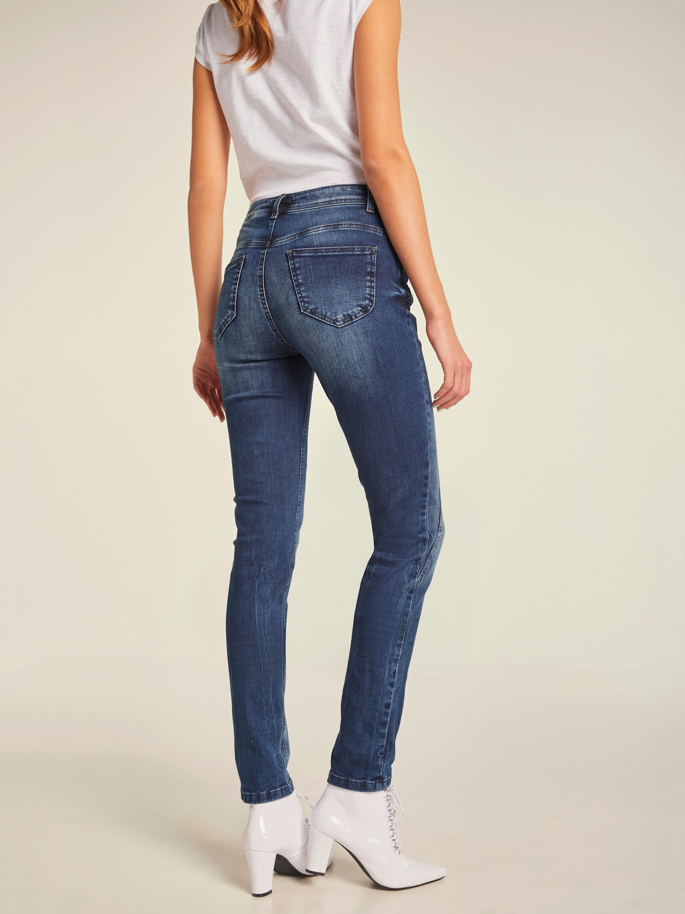 Jeans effet ventre plat coupe skinny tendance
