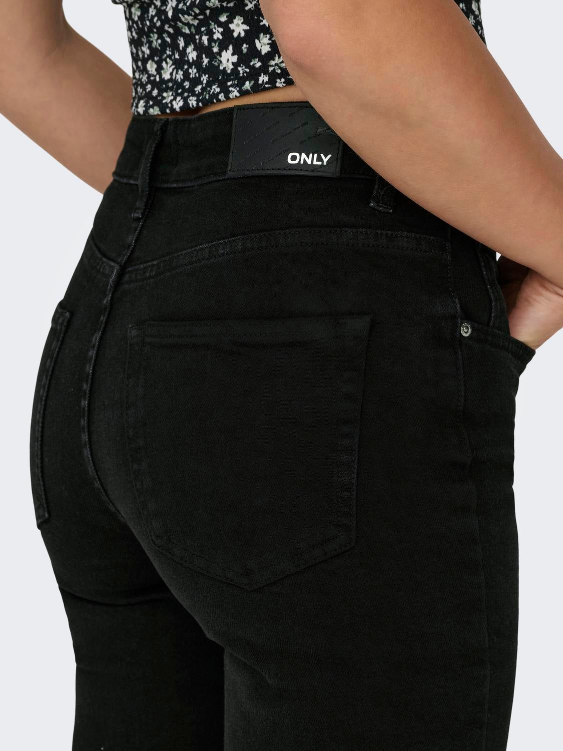 ONLEVERLY Mittlere Taille Ausgestellt Jeans Washed Black