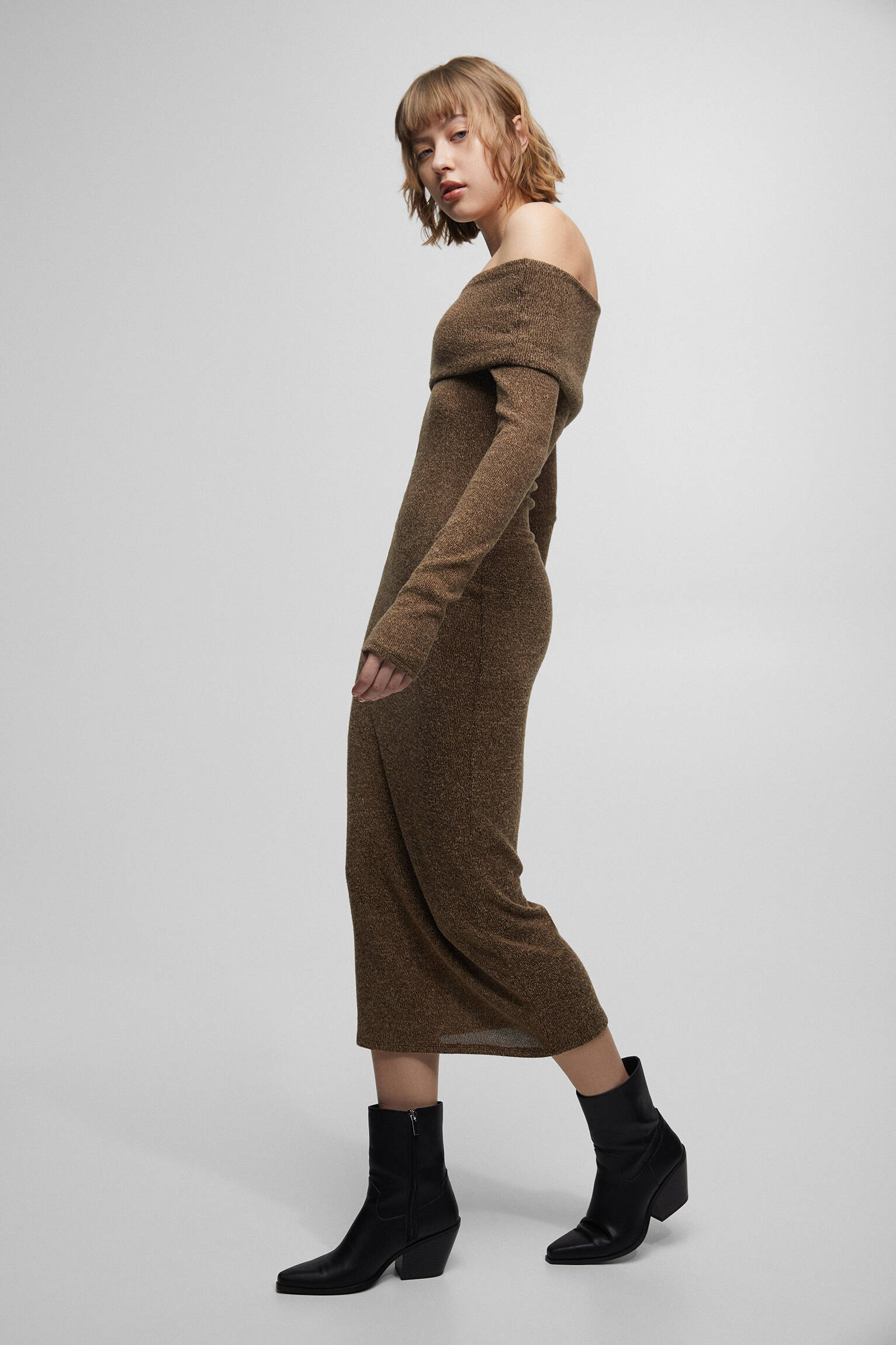 VESTIDO DE MALHA MACIA BARDOT - MARROM