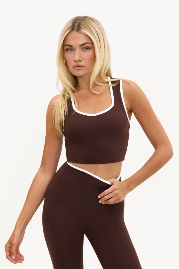 THE LILY - BROWN DARK