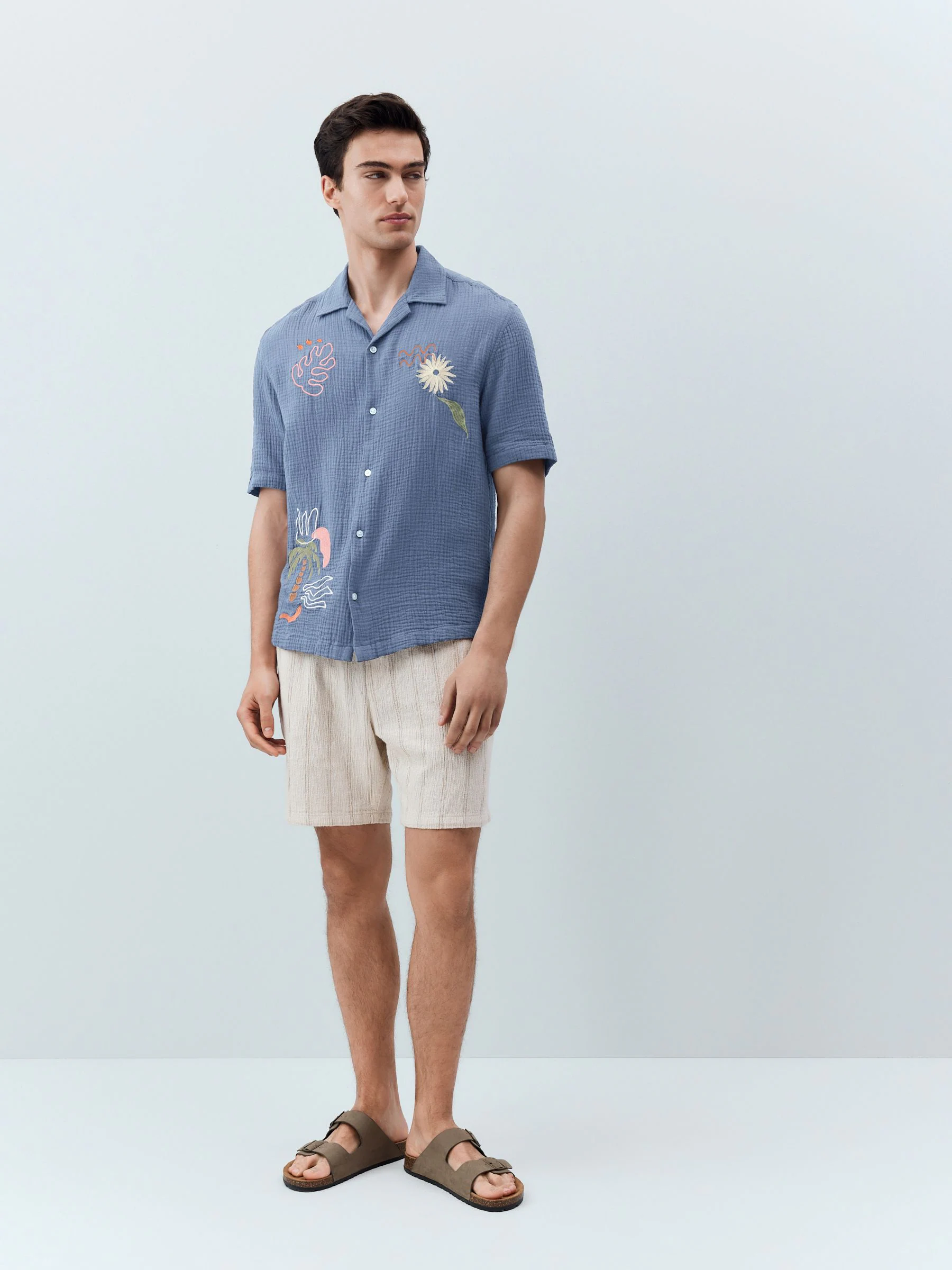 Ecru - Gestreepte short met elastische taille en textuur