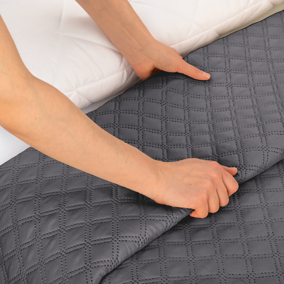 Beautissu Olivia bedsprei 240x260cm antraciet