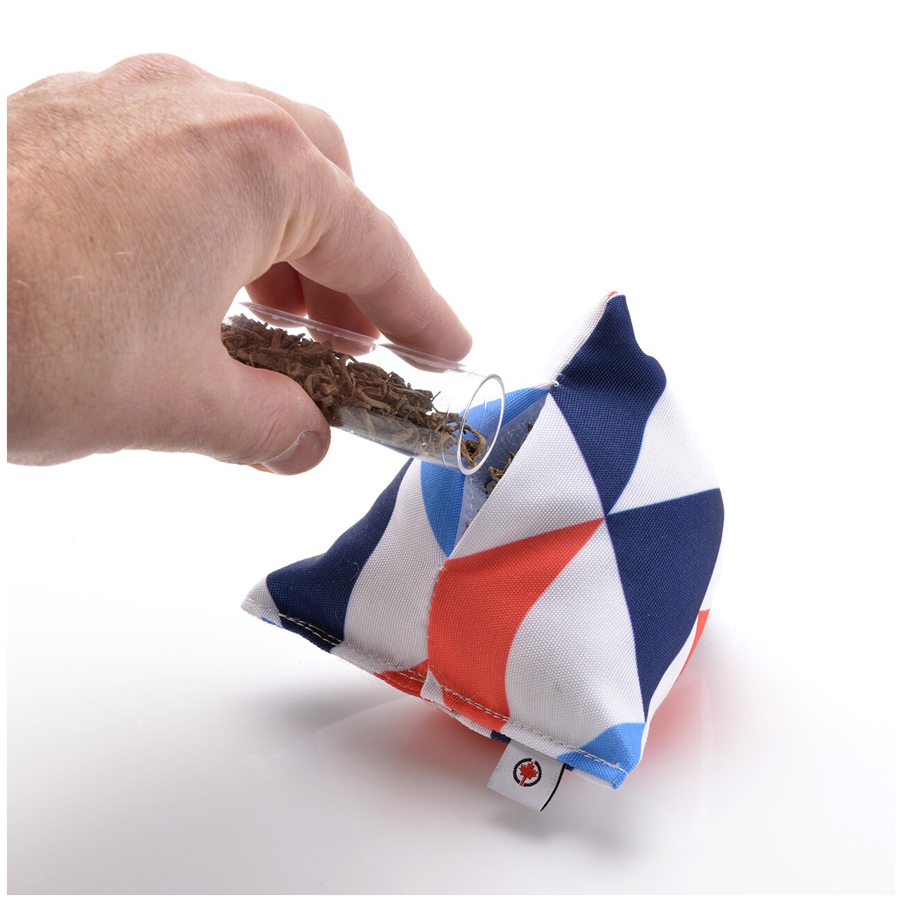 Canadian Cat Company Catnipspielzeug 6x Schmusepyramide Nordic Triangle