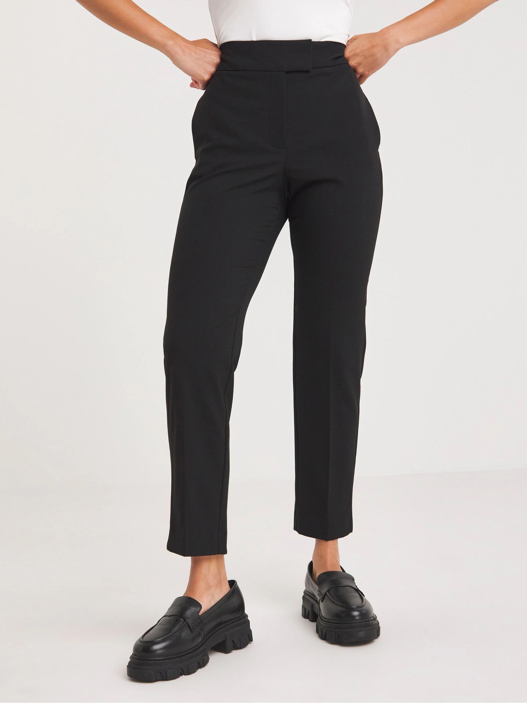 Simply Be Magisculpt taps toelopende broek met normale lengte