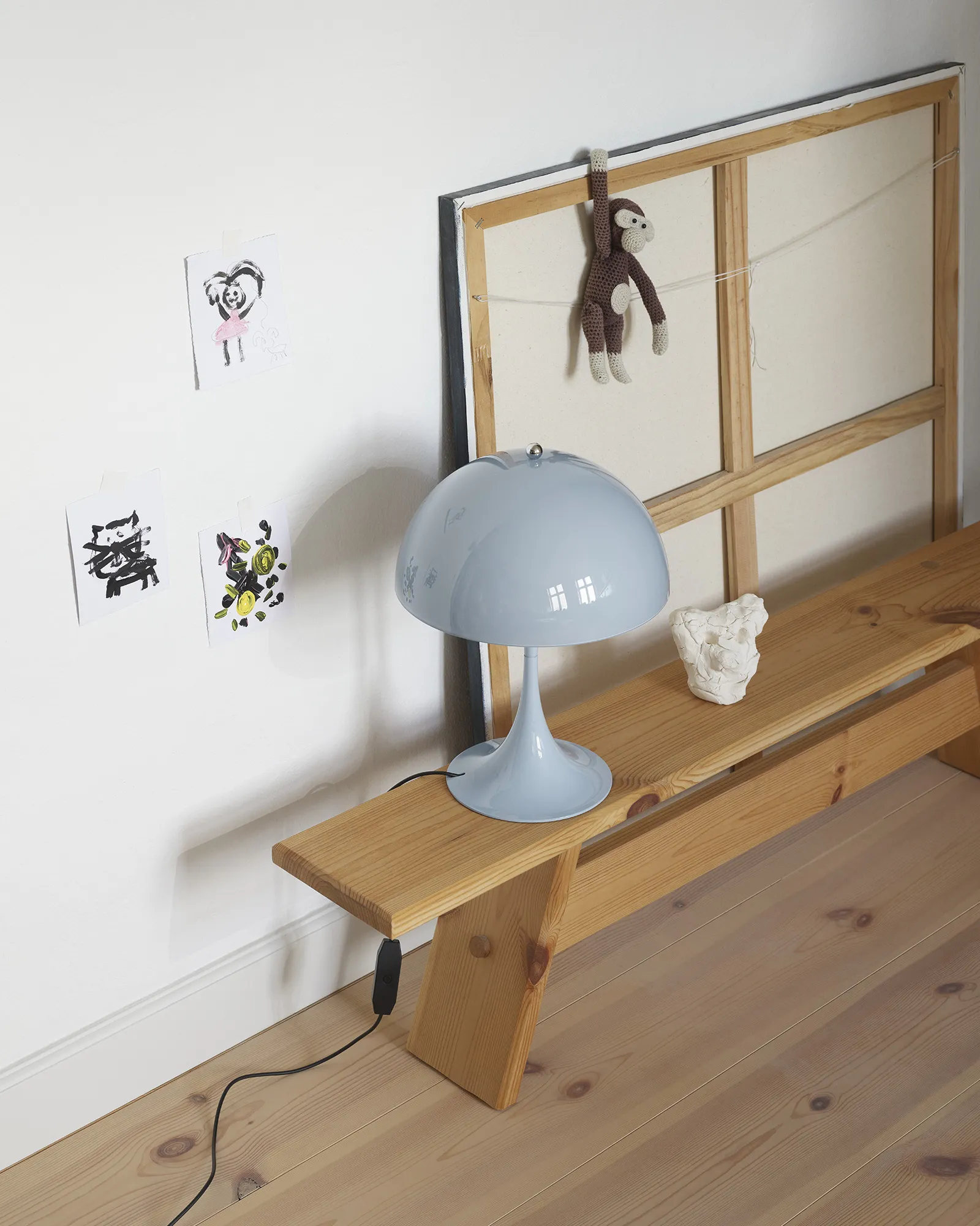 Louis Poulsen Panthella 250 Tischleuchte Pale Blue Acryl - UNIVERSAL PLUG