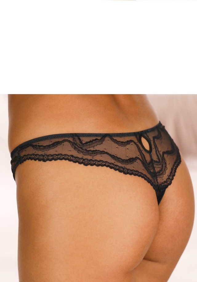 LASCANA String , aus hauchzarter Spitze mit edlem Glitzeraccessoire, Reizwäsche