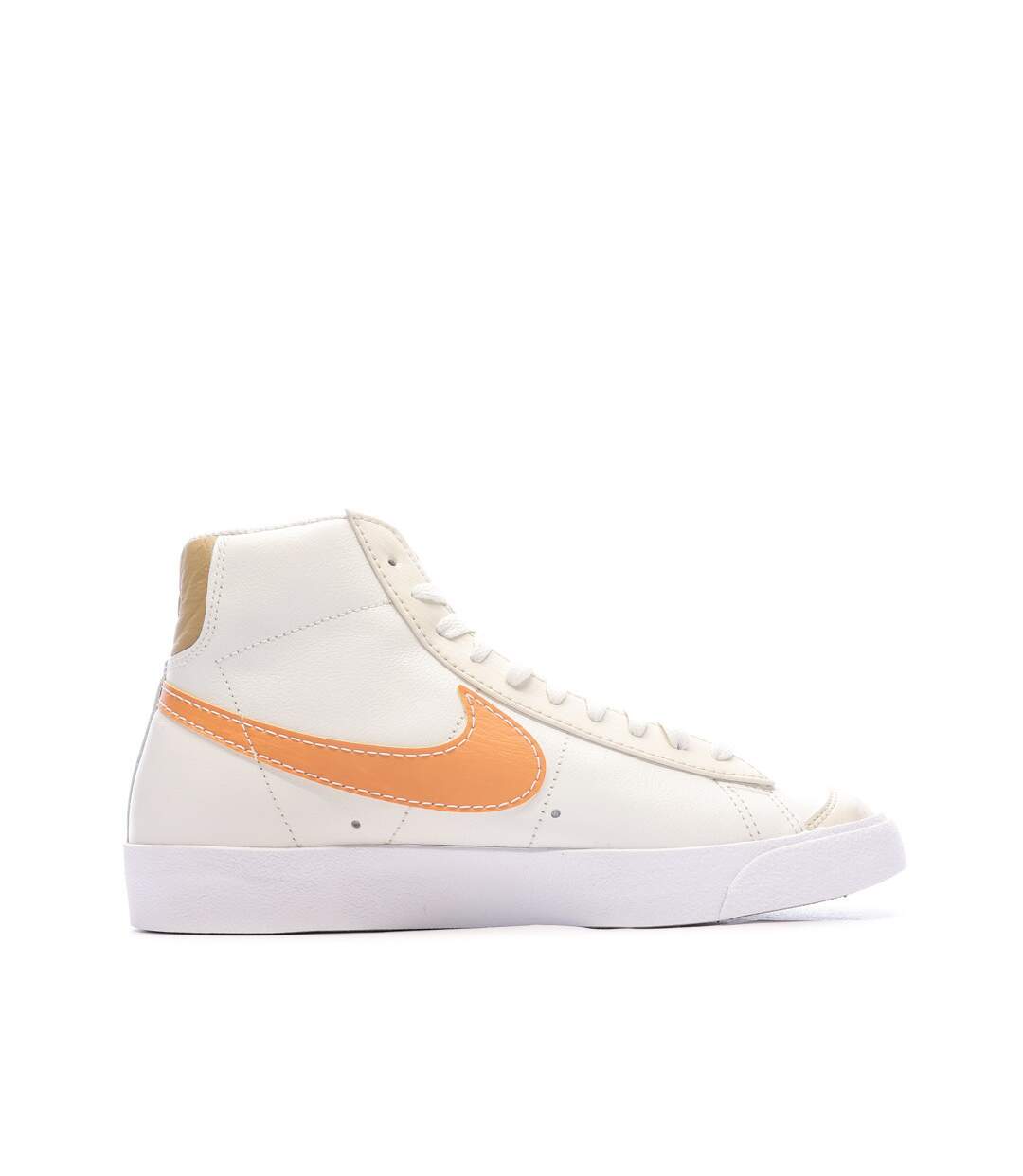 Baskets Beige Homme Nike Mid 77 Emb