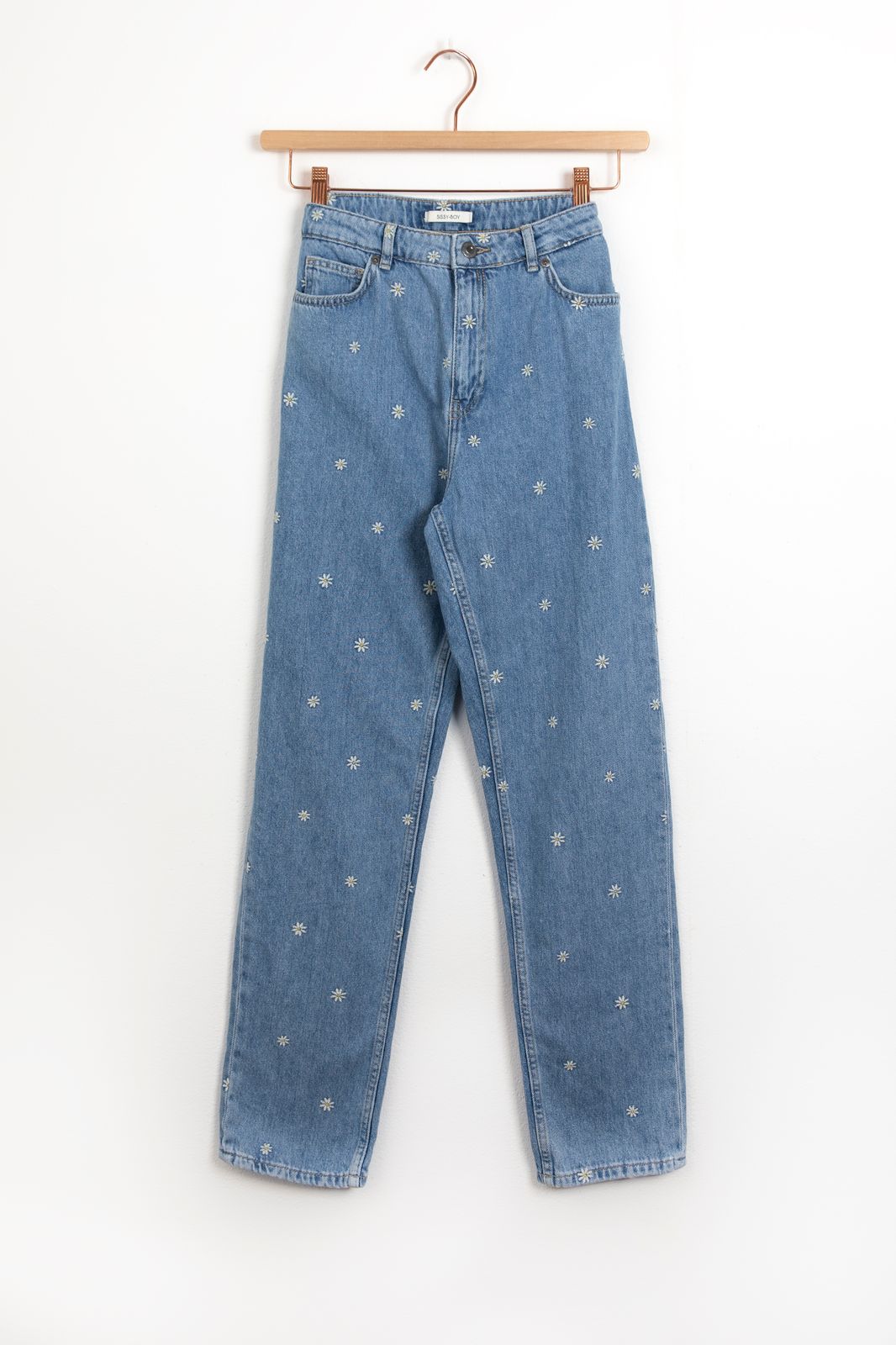 Belem blauwe girlfriend jeans met madeliefjes embroidery