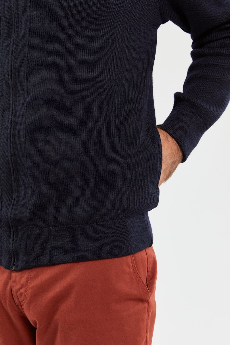 Cardigan 
