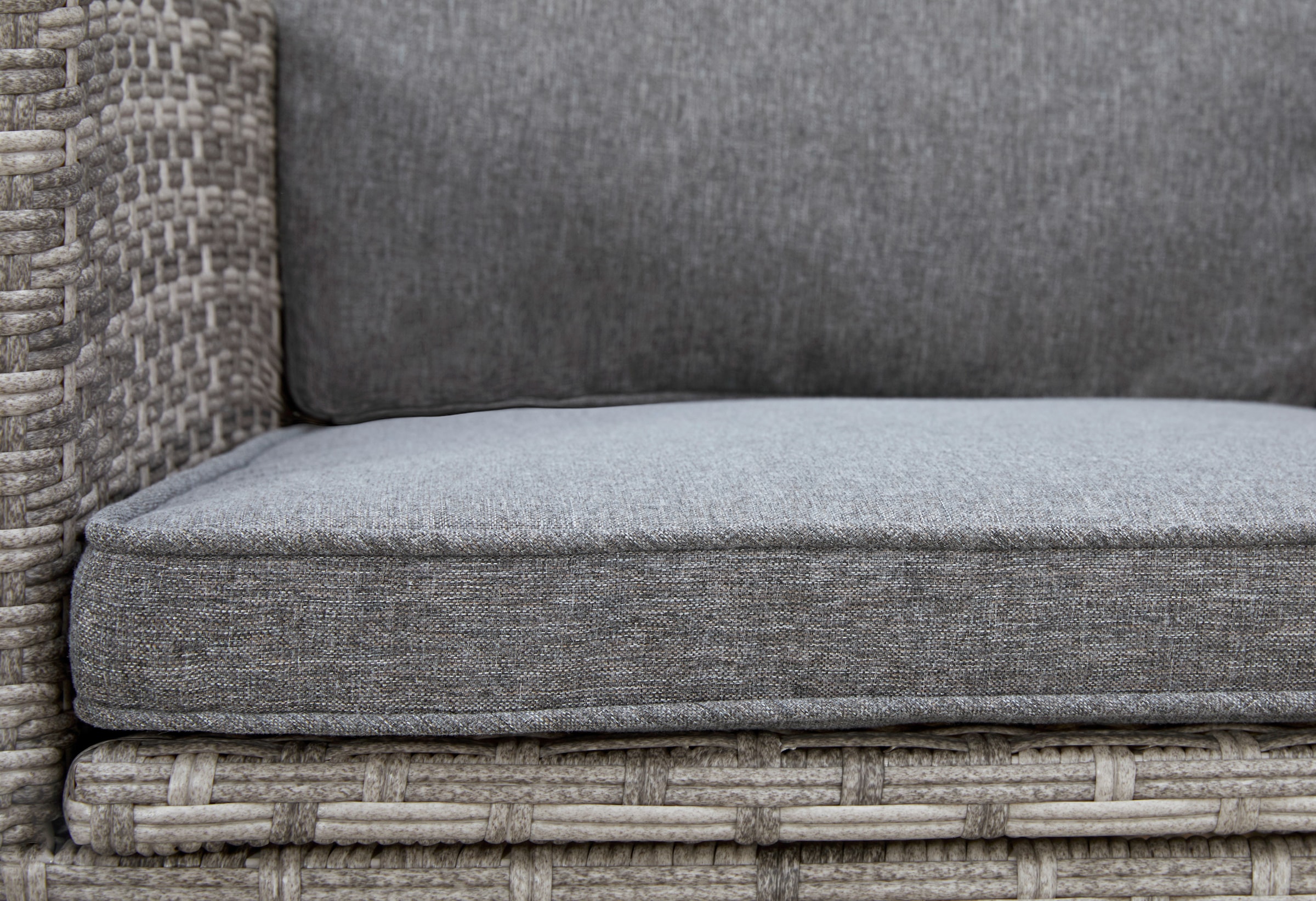 KONIFERA Garten-Essgruppe »Belluno« 10x Sessel, 1x AZ-Tisch 179-300x73/89cm, inkl. Auflagen, Polyrattan, 21 Stk. tlg. 2 der 10 Sessel stufenlos verstellbar, Tischplatte aus Sicherheitsglas