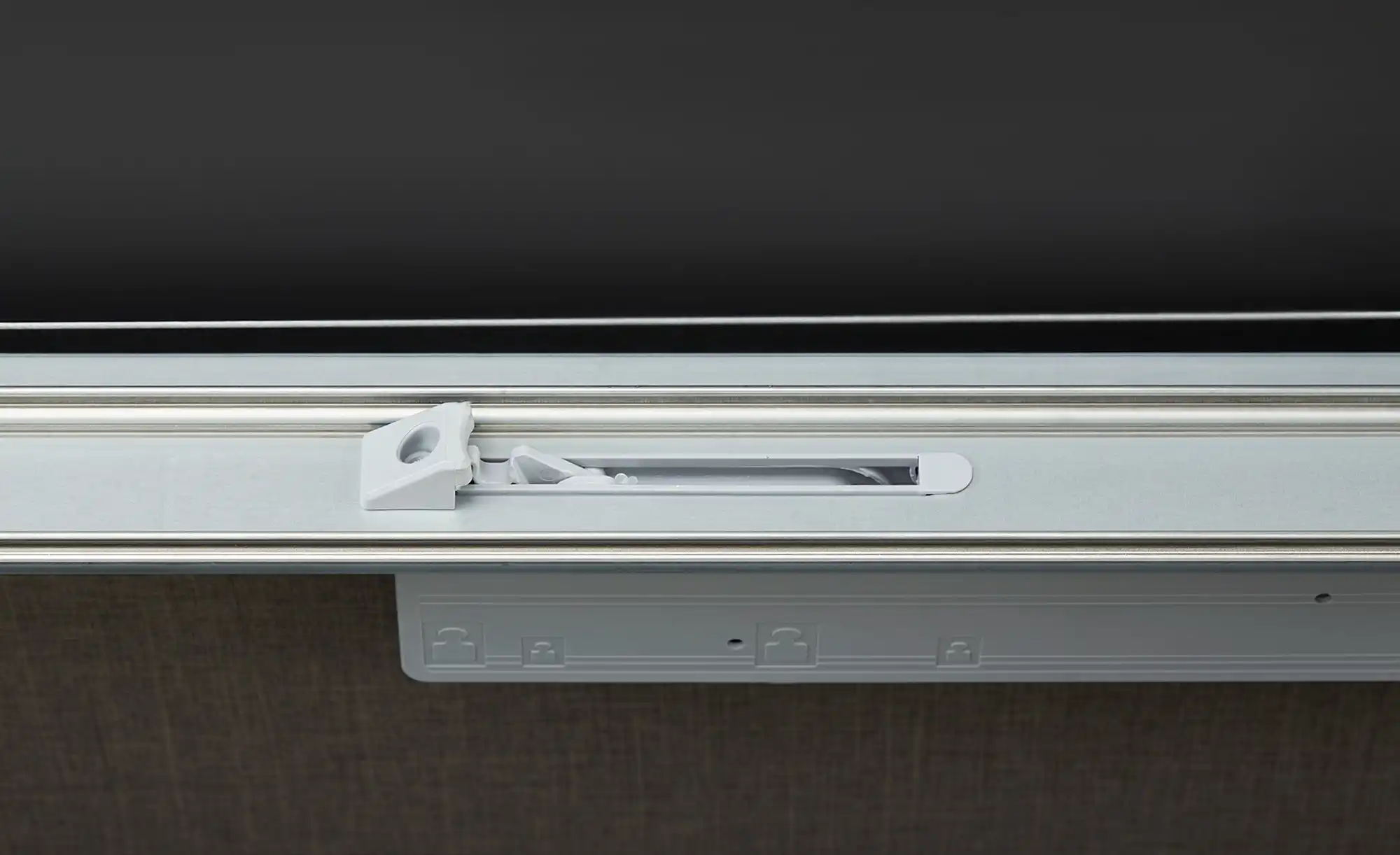 Schwebetürenschrank mit Panoramaöffnung Marcato 2.0