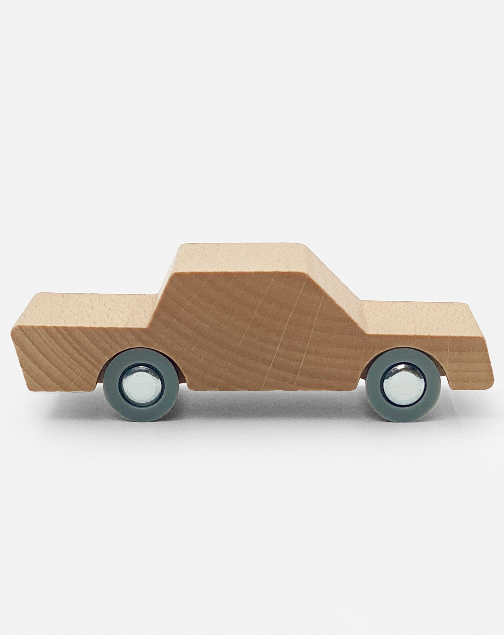 Spielzeugauto WOODY aus Holz in natur
