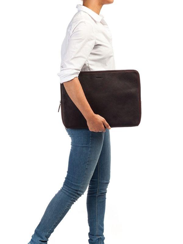 Burkely Antique Avery Laptopsleeve 15,6'' Dark Brown