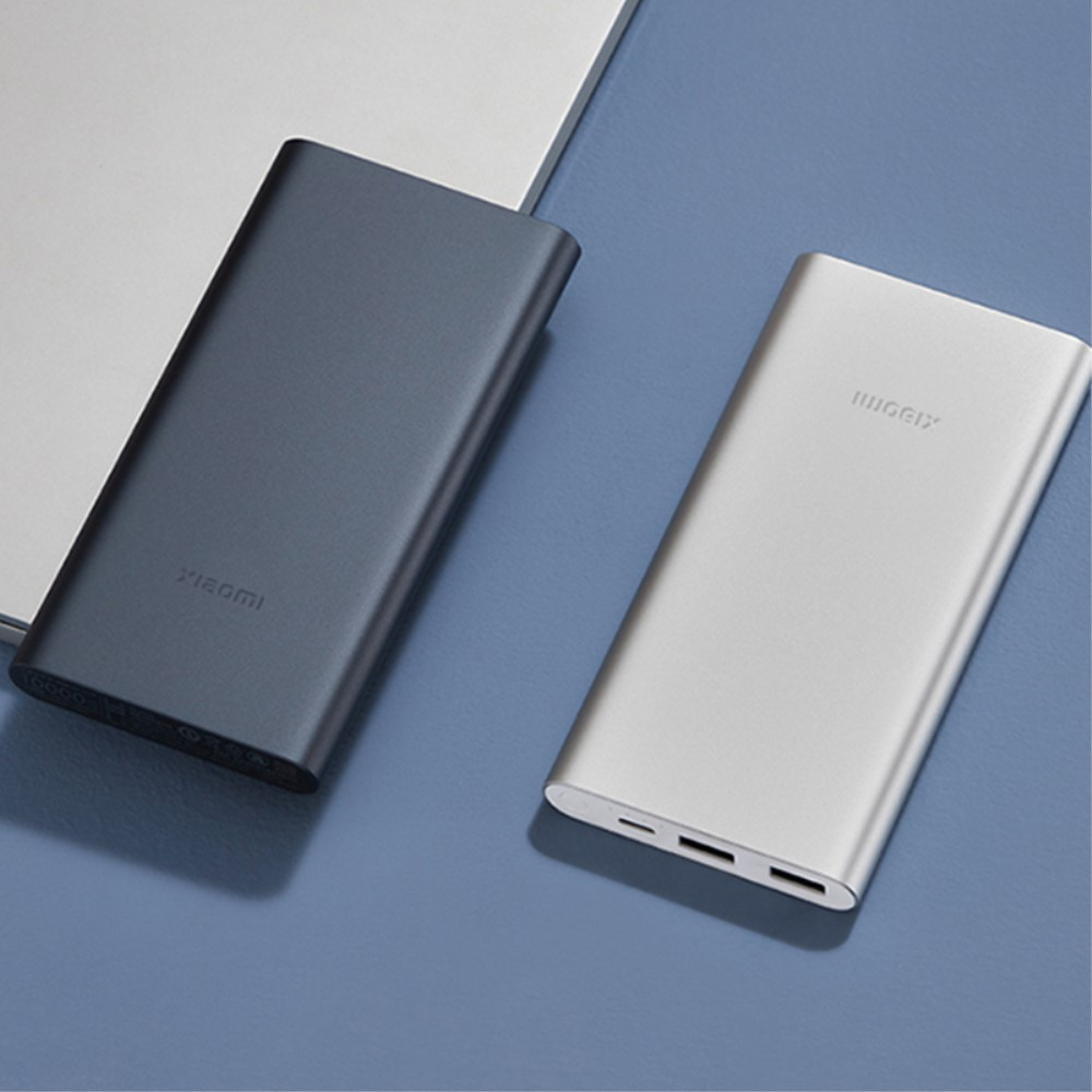 (22.5W) 10000mAh Dual USB A / USB C Powerbank PD Quick Charge 3.0   LED Anzeige - Silber