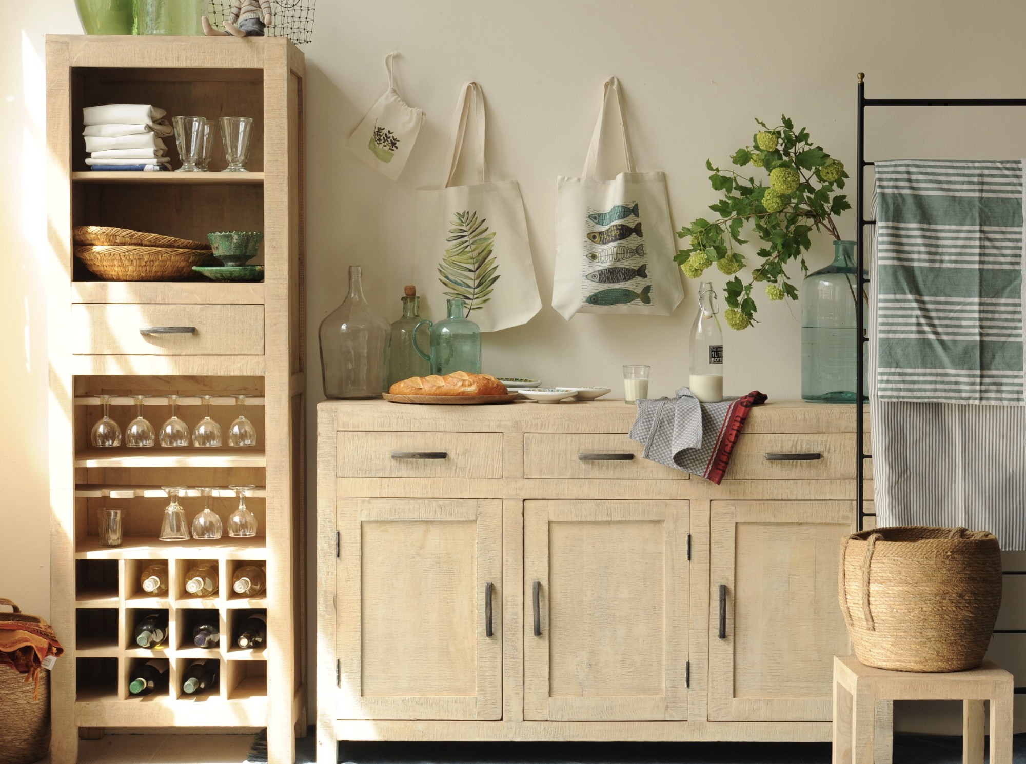 Sideboard 'Wackwolf', braun, L 40 cm, B 145 cm, H 90 cm von fischer's lagerhaus