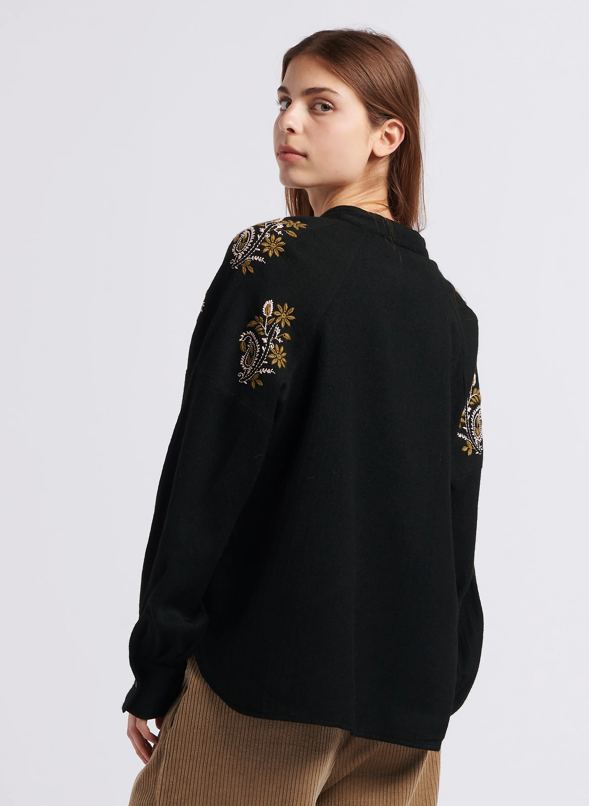 HIPPY - Blouse ample col rond brodée en coton | Noir