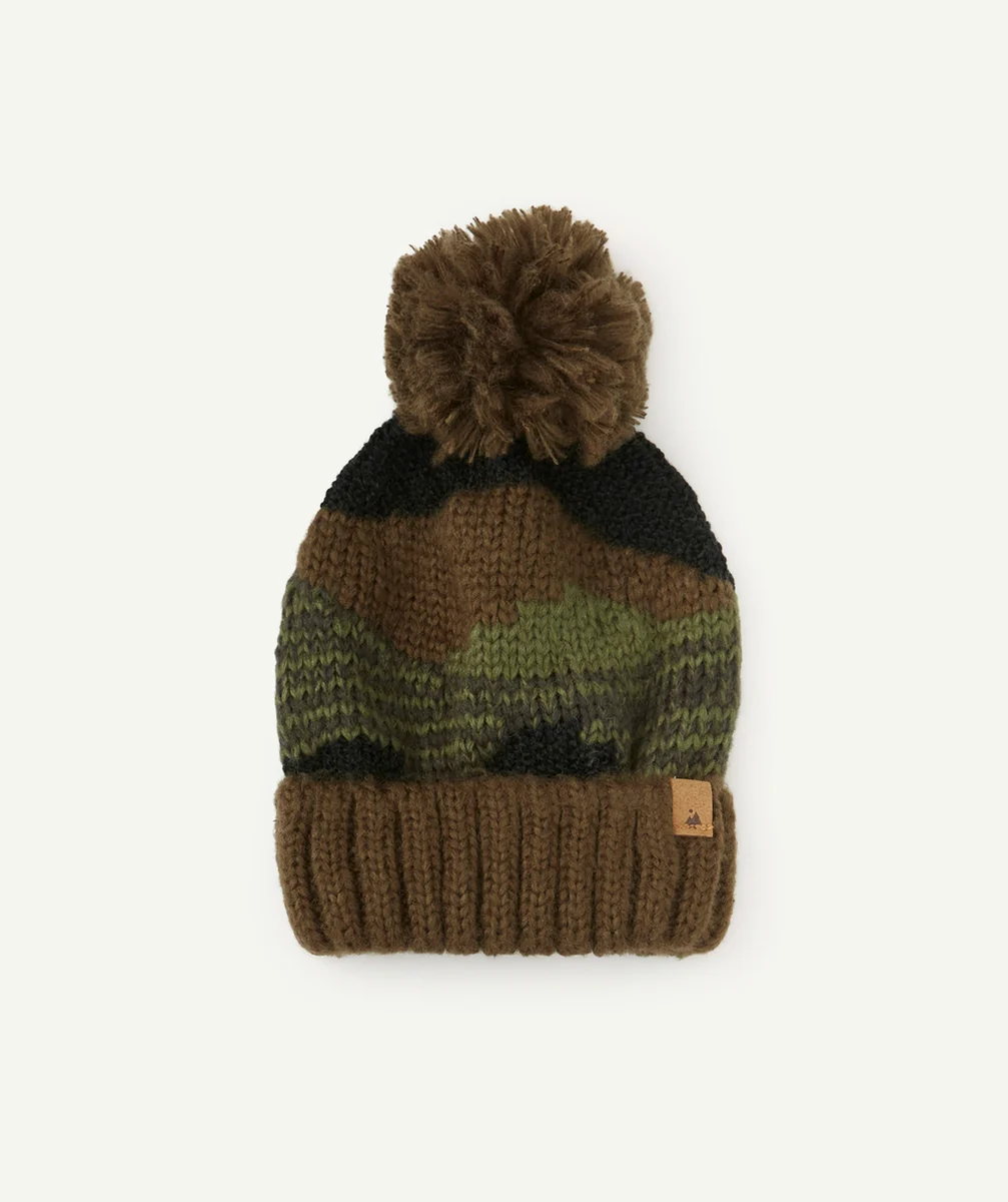 BONNET KAKI EN LAINE ET FIBRES RECYCLÉES AVEC POMPON GARÇON