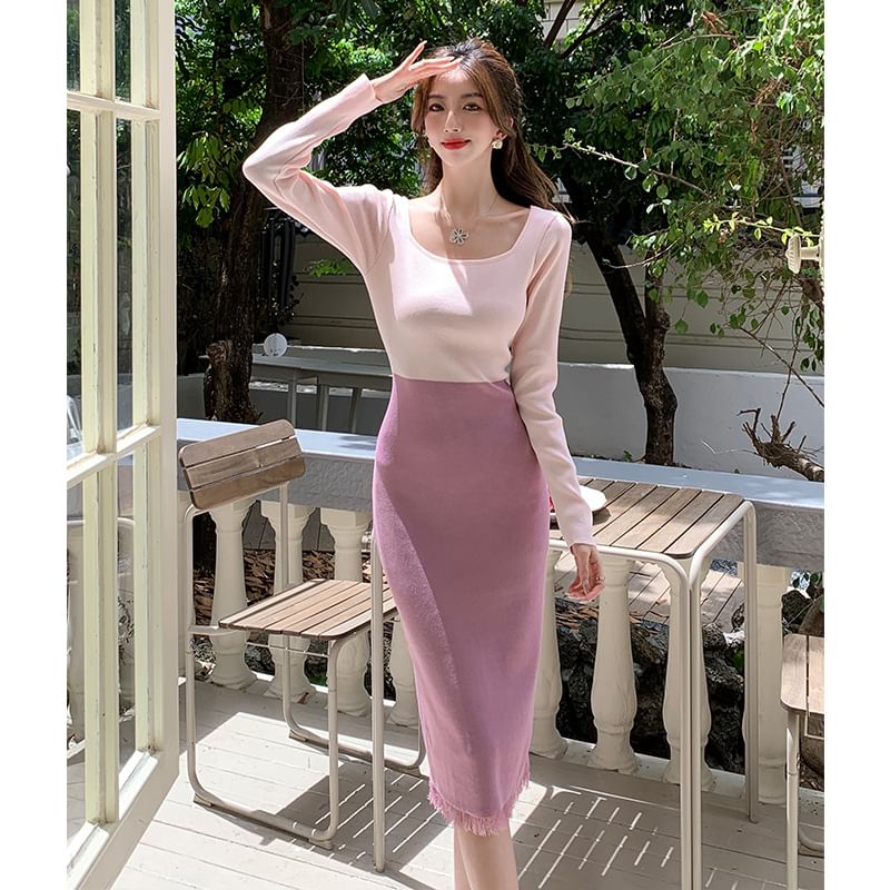 Aurora - Lange mouwen vierkante hals two-tone franje midi kokerjurk