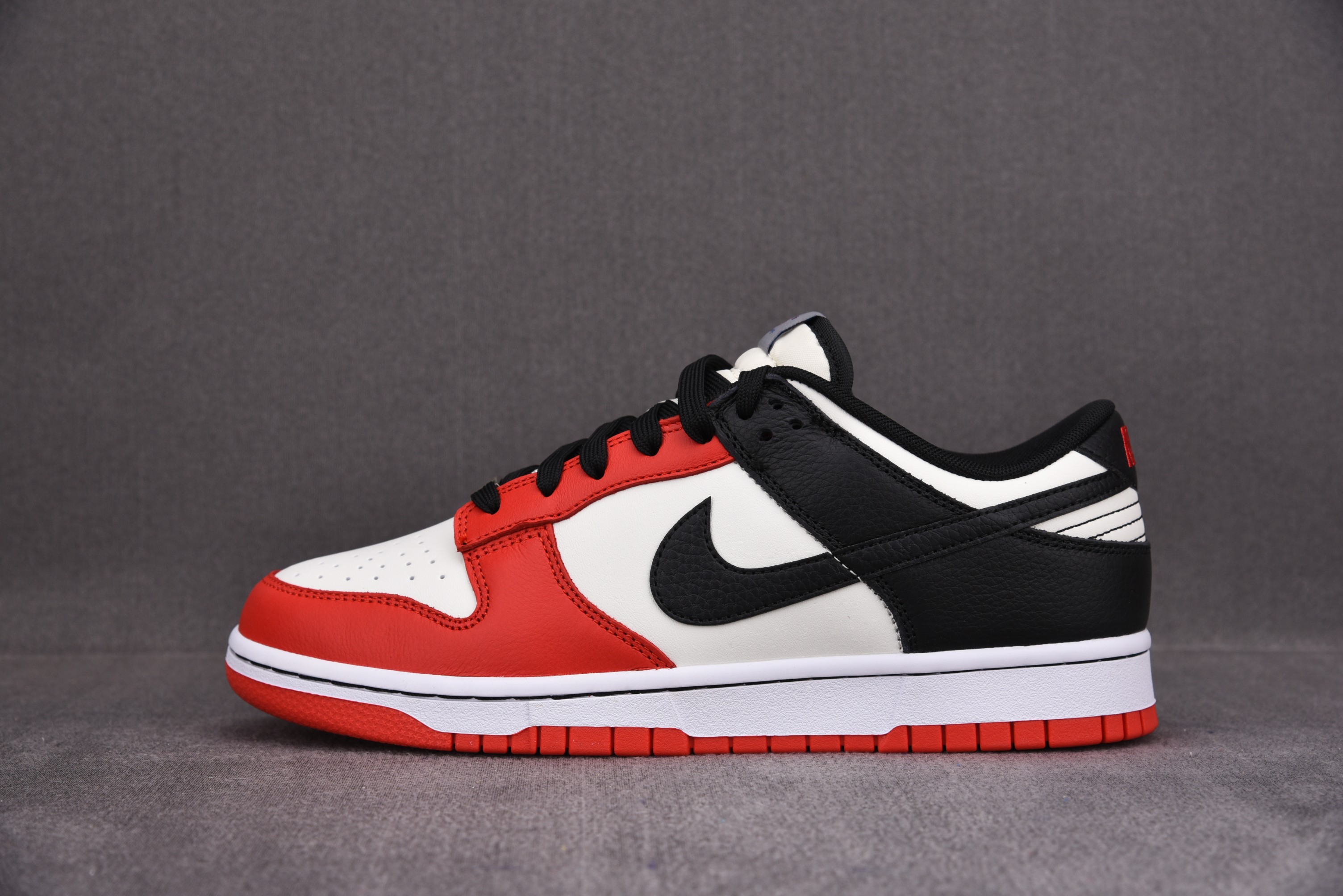 NBA x Nike Dunk Low EMB Chicago