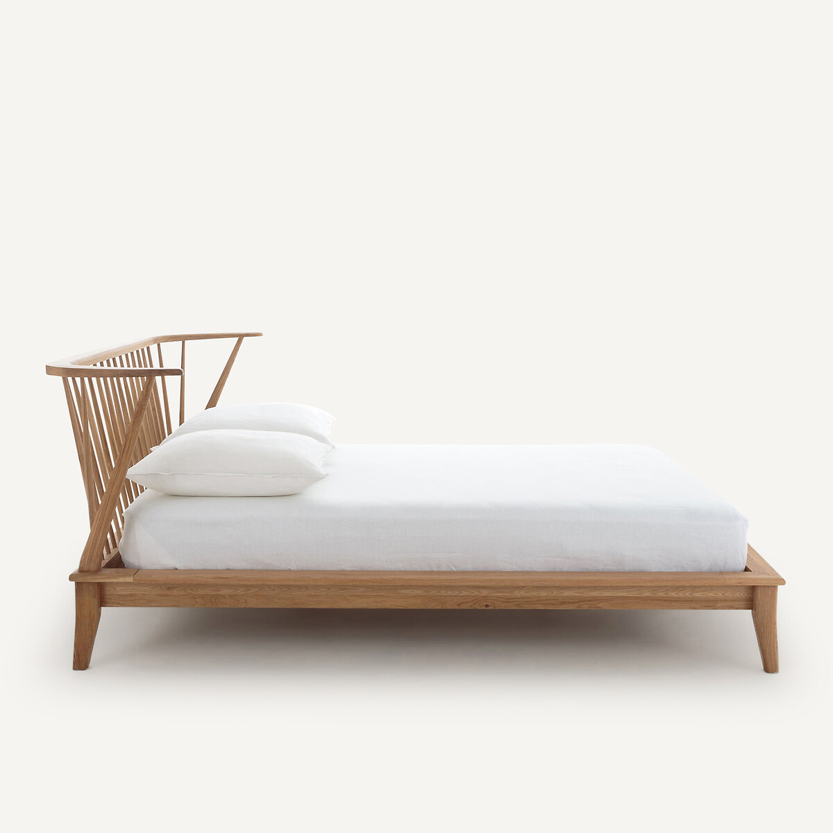 AM.PM<br>Cama de carvalho maciço, Caspian