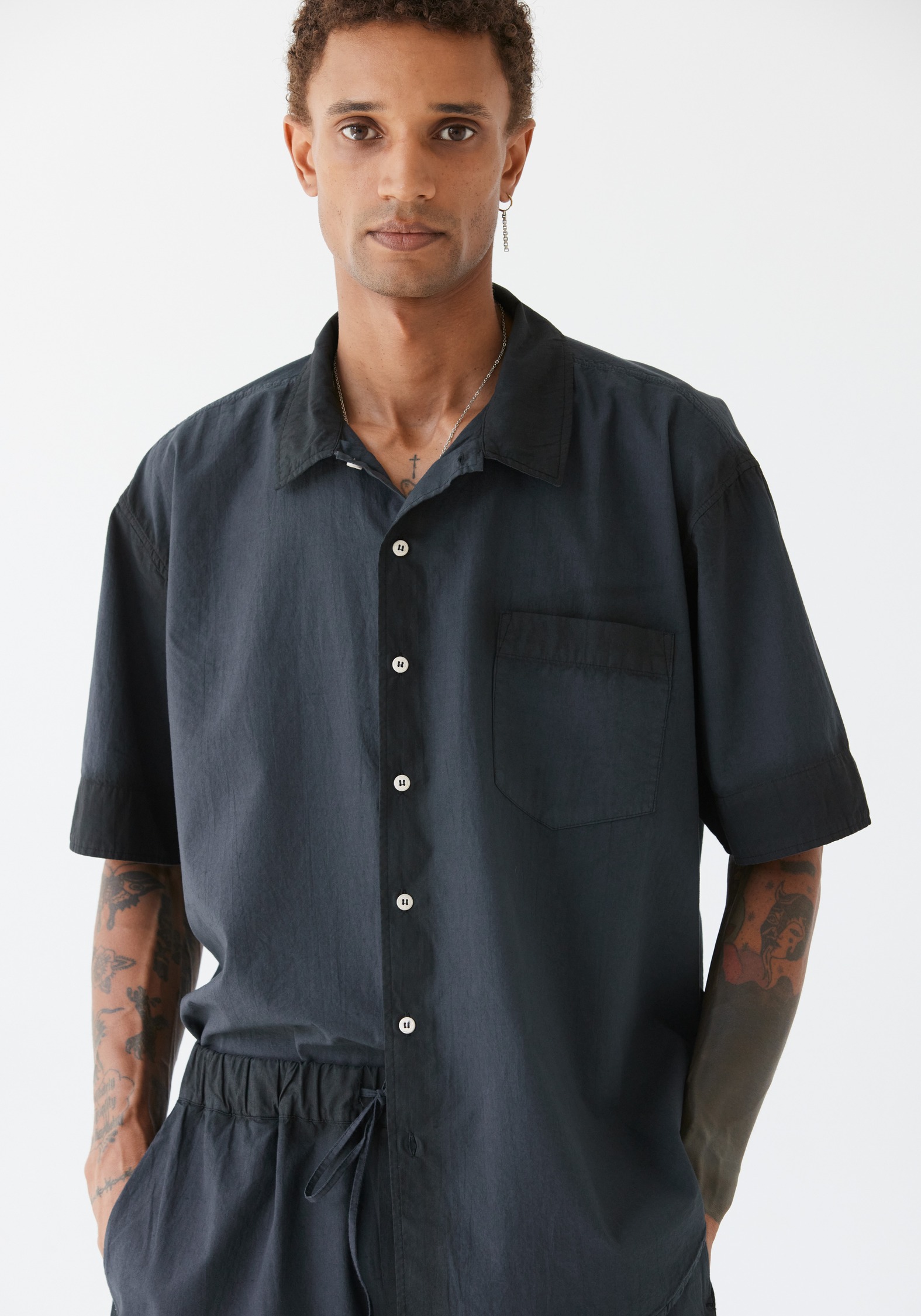 Lavie Kurzarmhemd John Washed Black