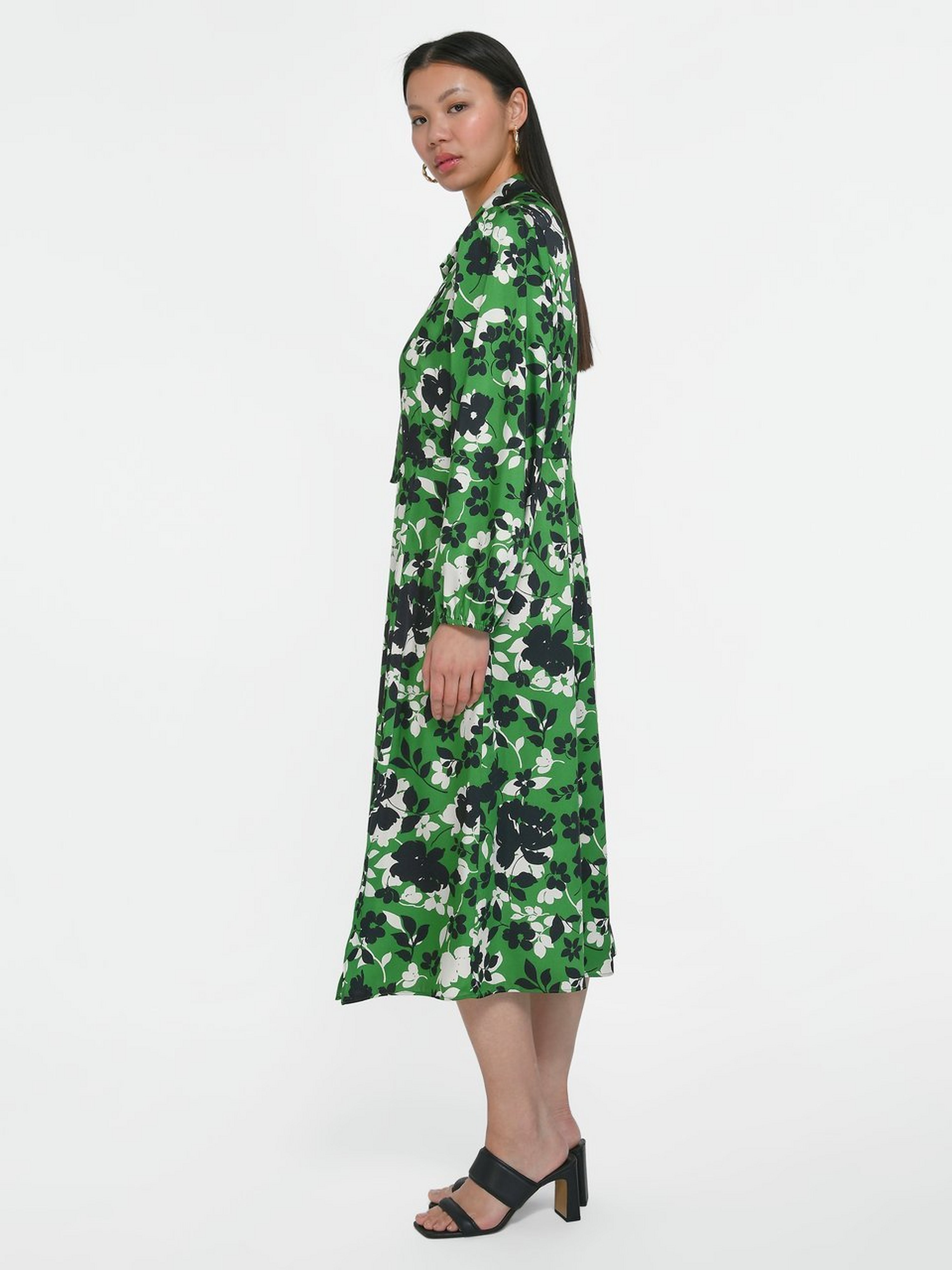 Kleid mit Puffärmel