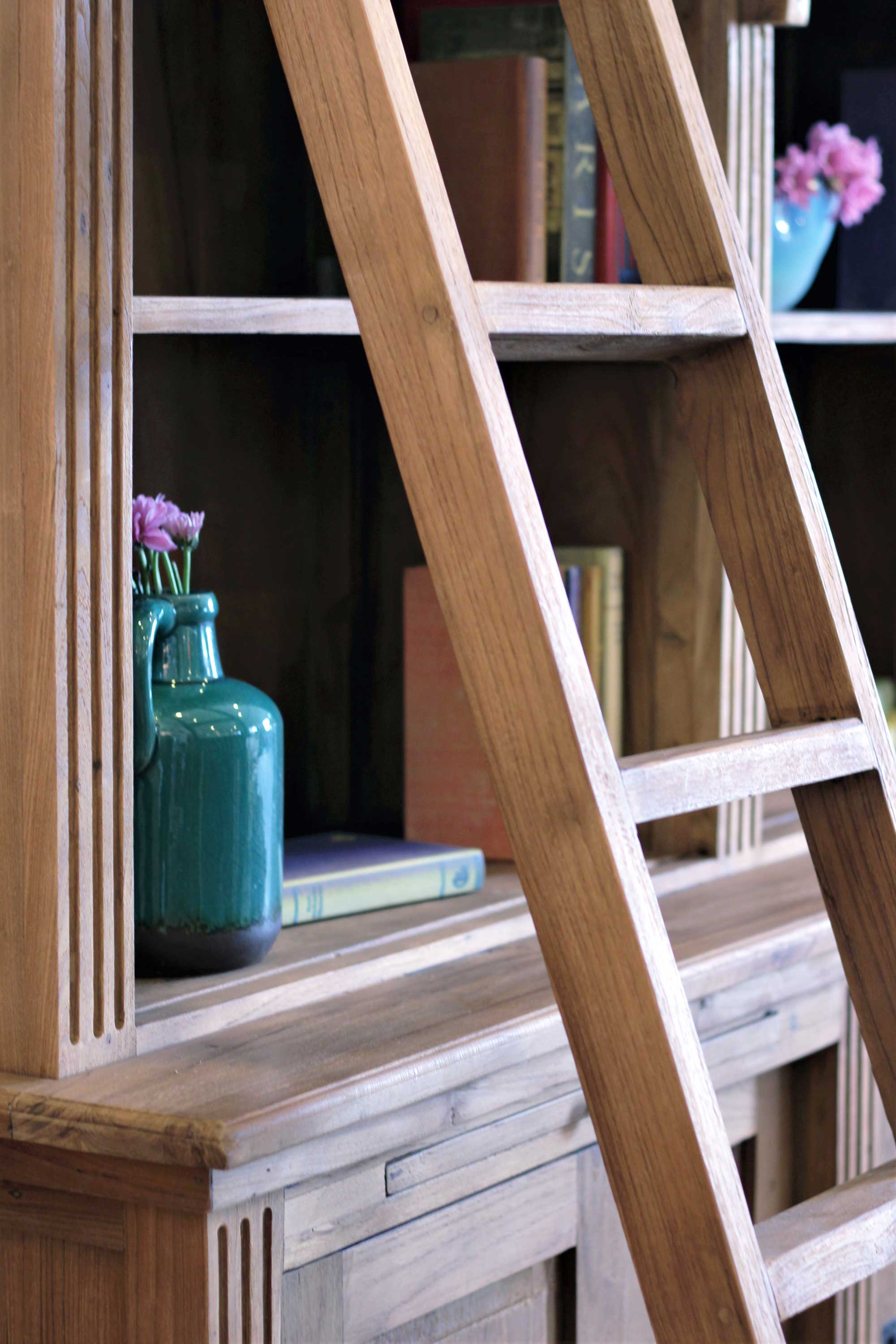 Bücherwand aus recyceltem Teak, natur, B 255 cm, H 250, T 52 cm von fischer's lagerhaus