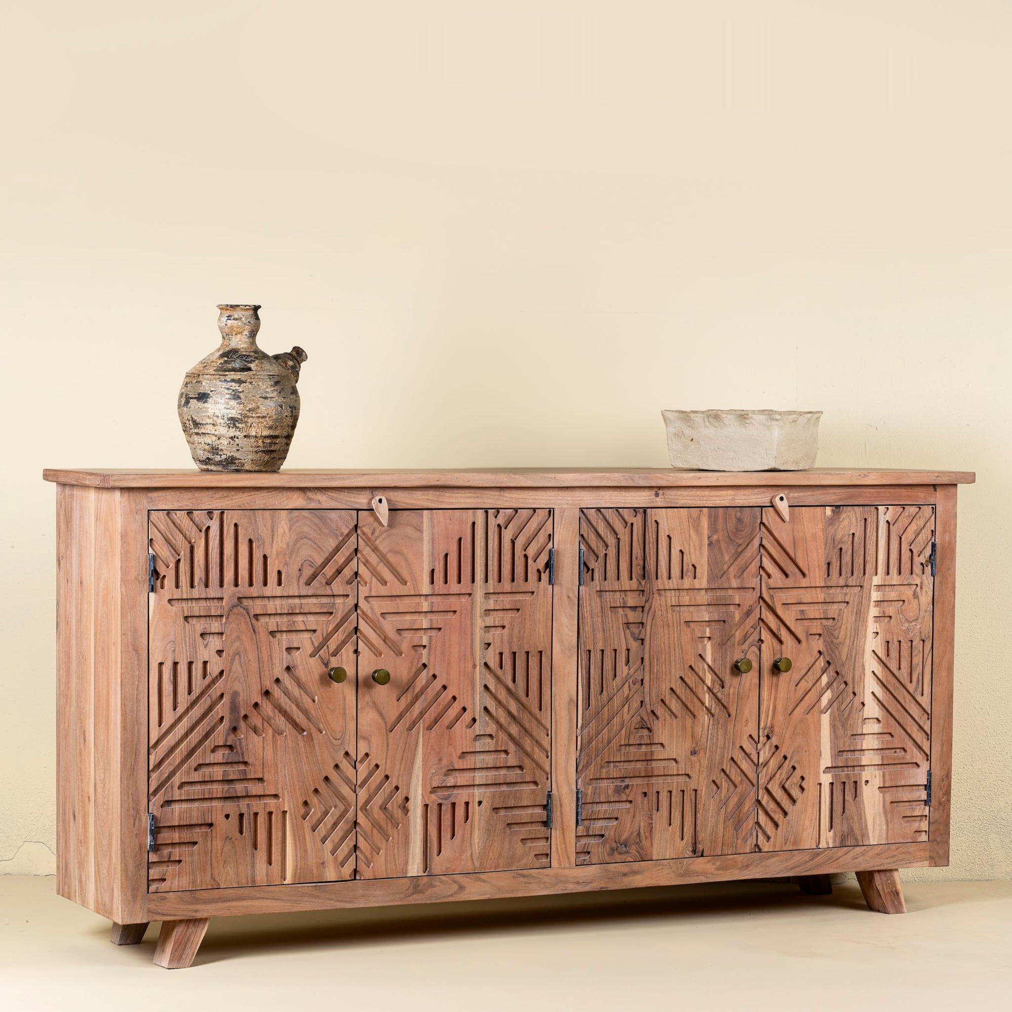 Dressoir Advaith #1