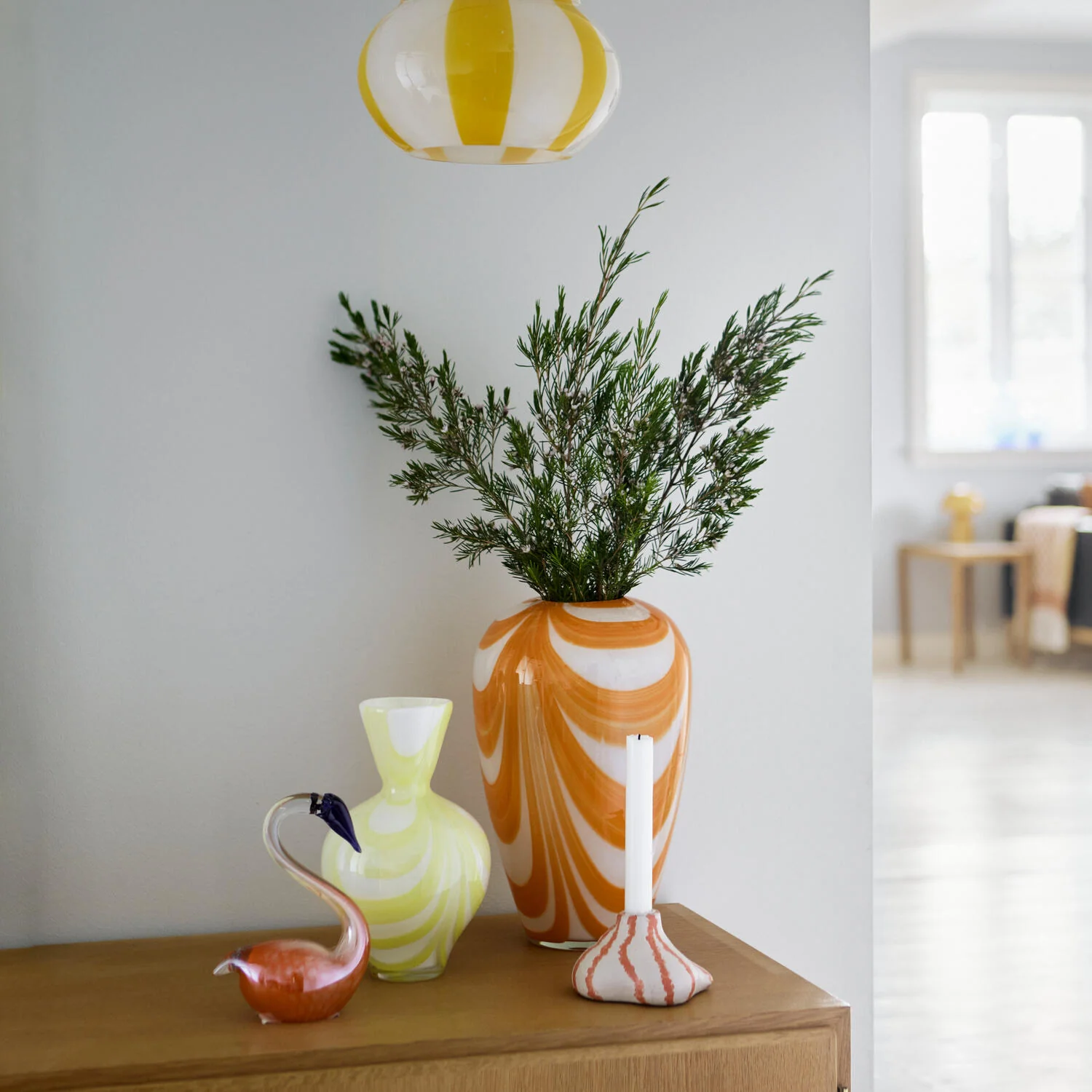 Bahne Interior  Hjerte formet vase, gul - H23,5 cm.