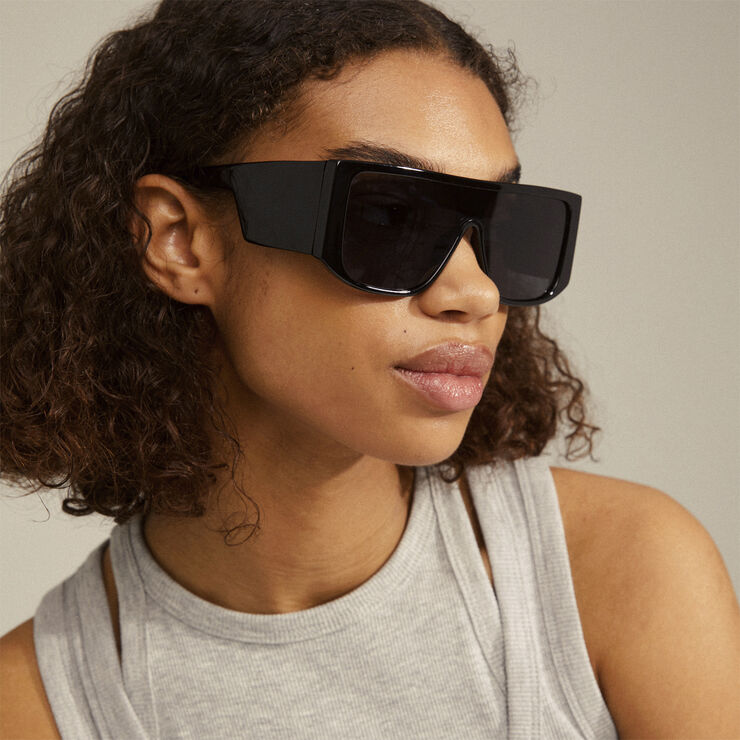 Pilgrim JOHARI recycled sunglasses black Sort