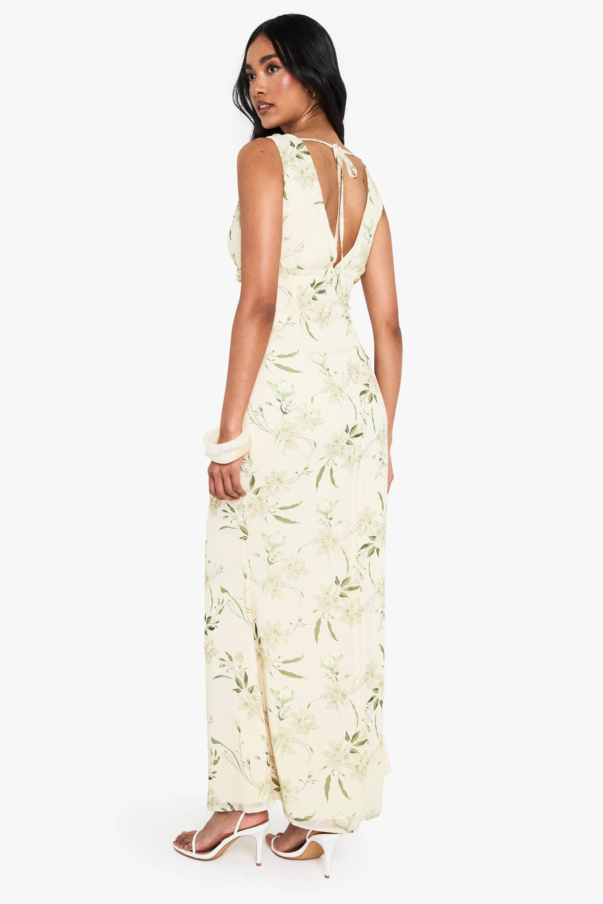 boohoo Robe nuisette maxi en chiffon floral