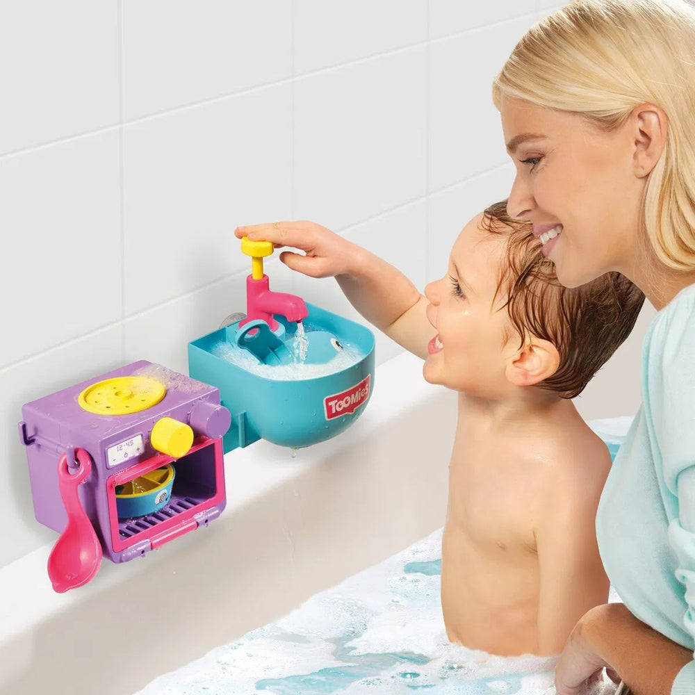 Køb TOMY Toomies Bubble & Bake Køkken i Badet