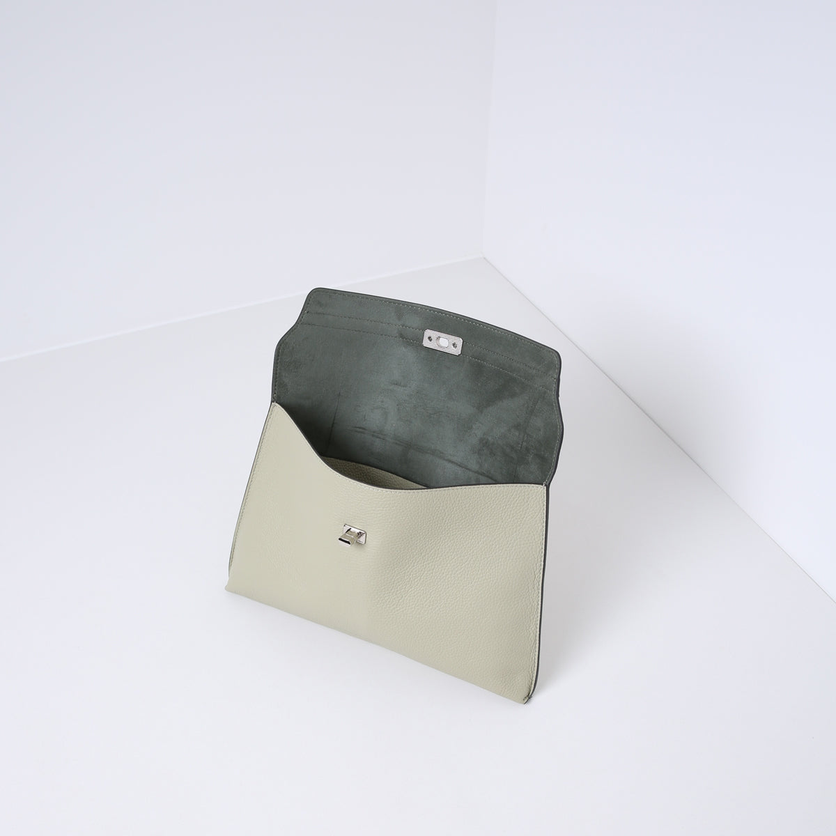 COLE | OLIVE