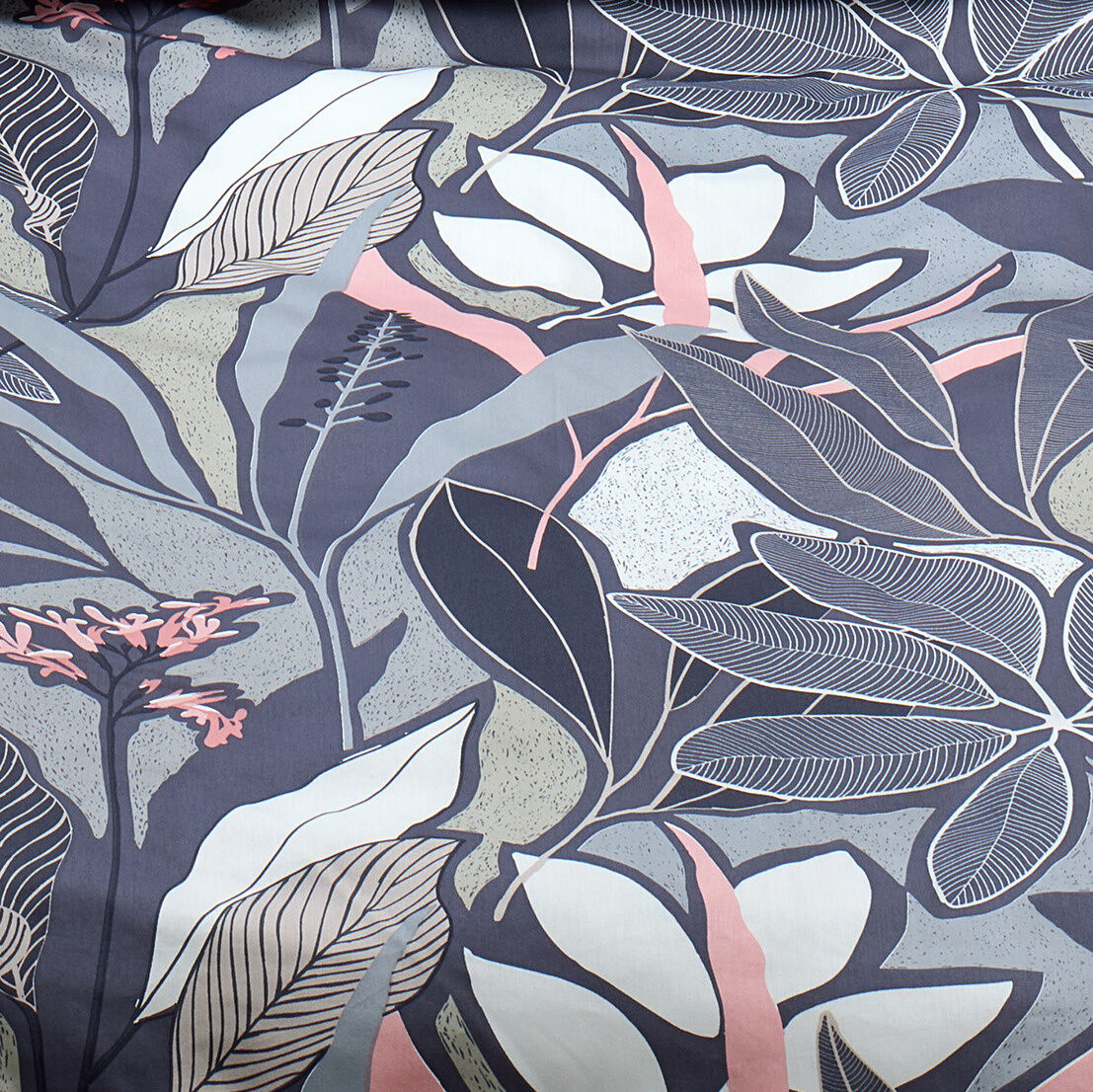 Bettwäsche mit Blättermotiven